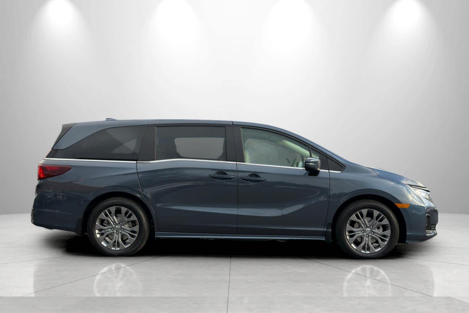 Thumbnail: 2026 Honda Odyssey - 8