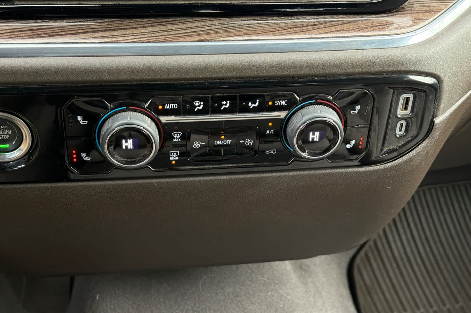 Thumbnail: 2024 Chevrolet Silverado 1500 - 22