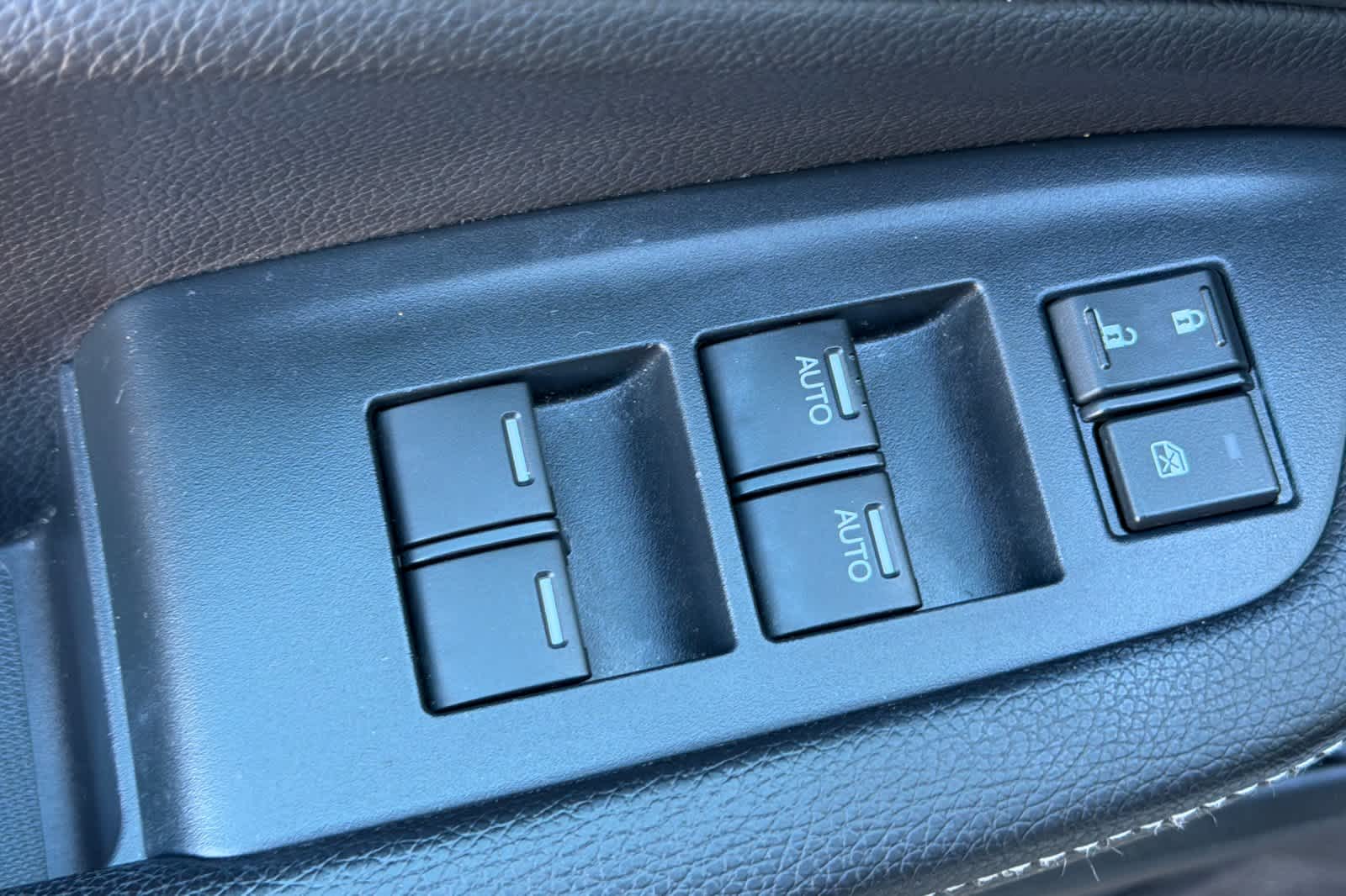 Thumbnail: 2023 Honda Ridgeline - 15