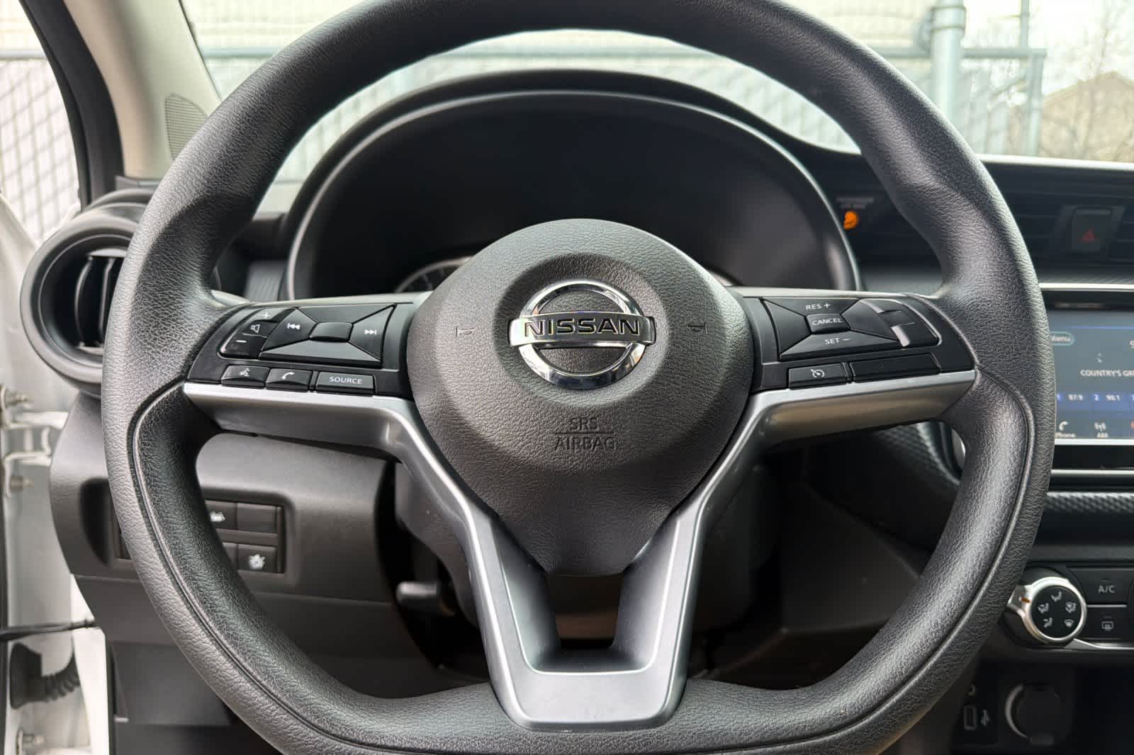 Thumbnail: 2021 Nissan Kicks - 25