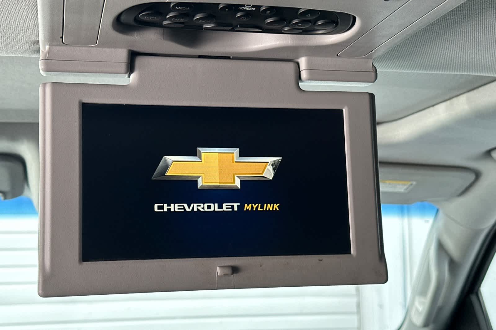 Thumbnail: 2017 Chevrolet Suburban - 16