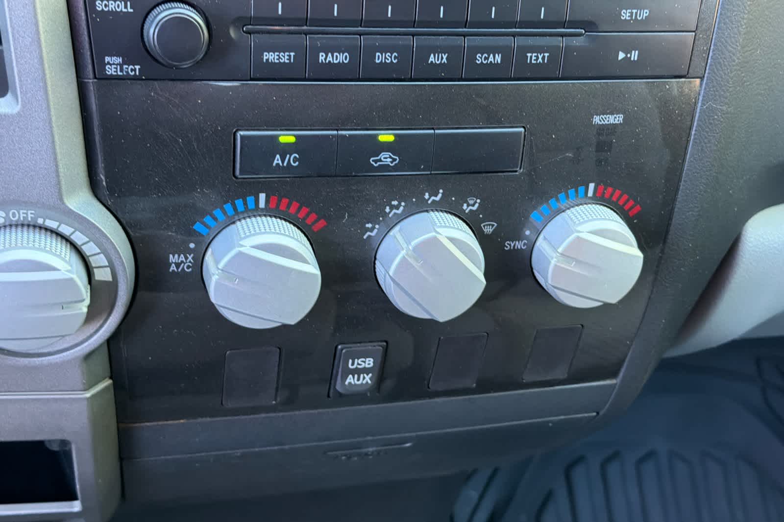 2011 Toyota Tundra Tundra Grade - Photo 20