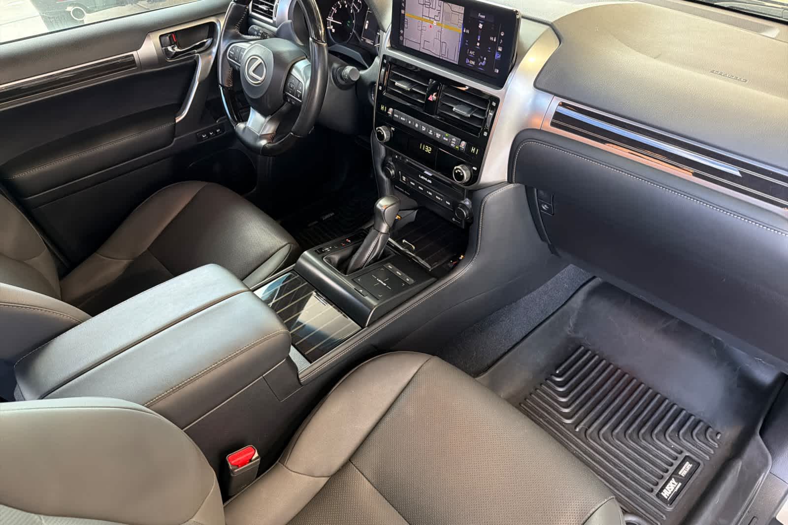 Thumbnail: 2023 Lexus GX - 18