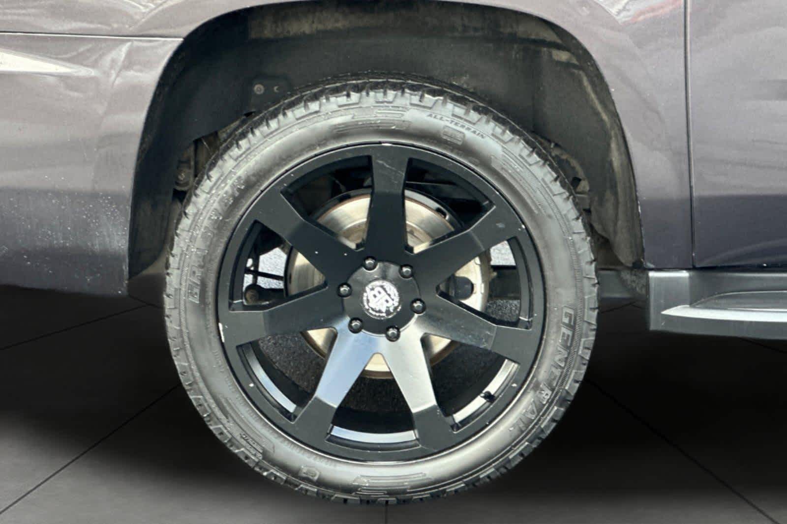 Thumbnail: 2017 Chevrolet Suburban - 11