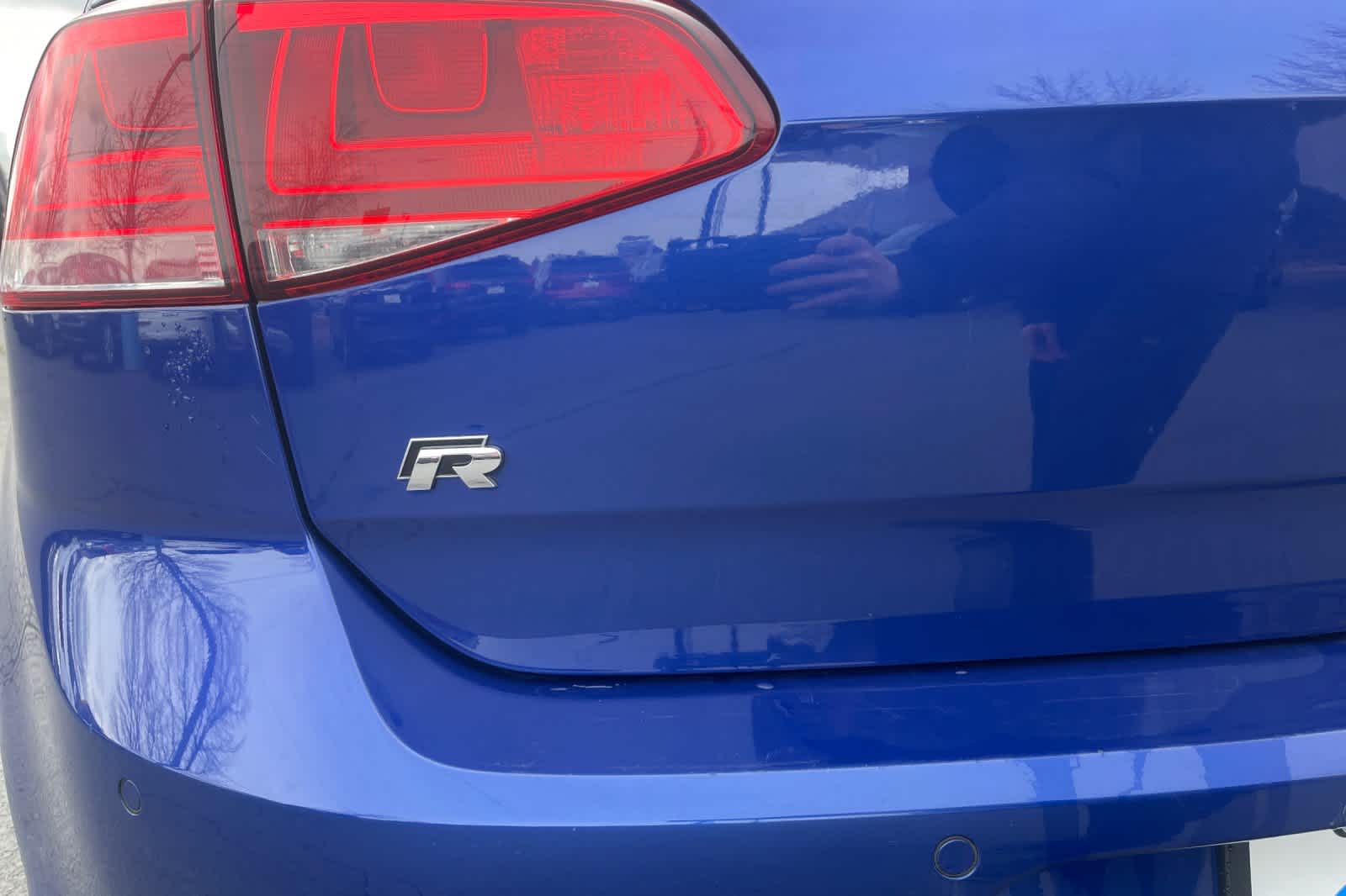 Thumbnail: 2017 Volkswagen Golf - 14