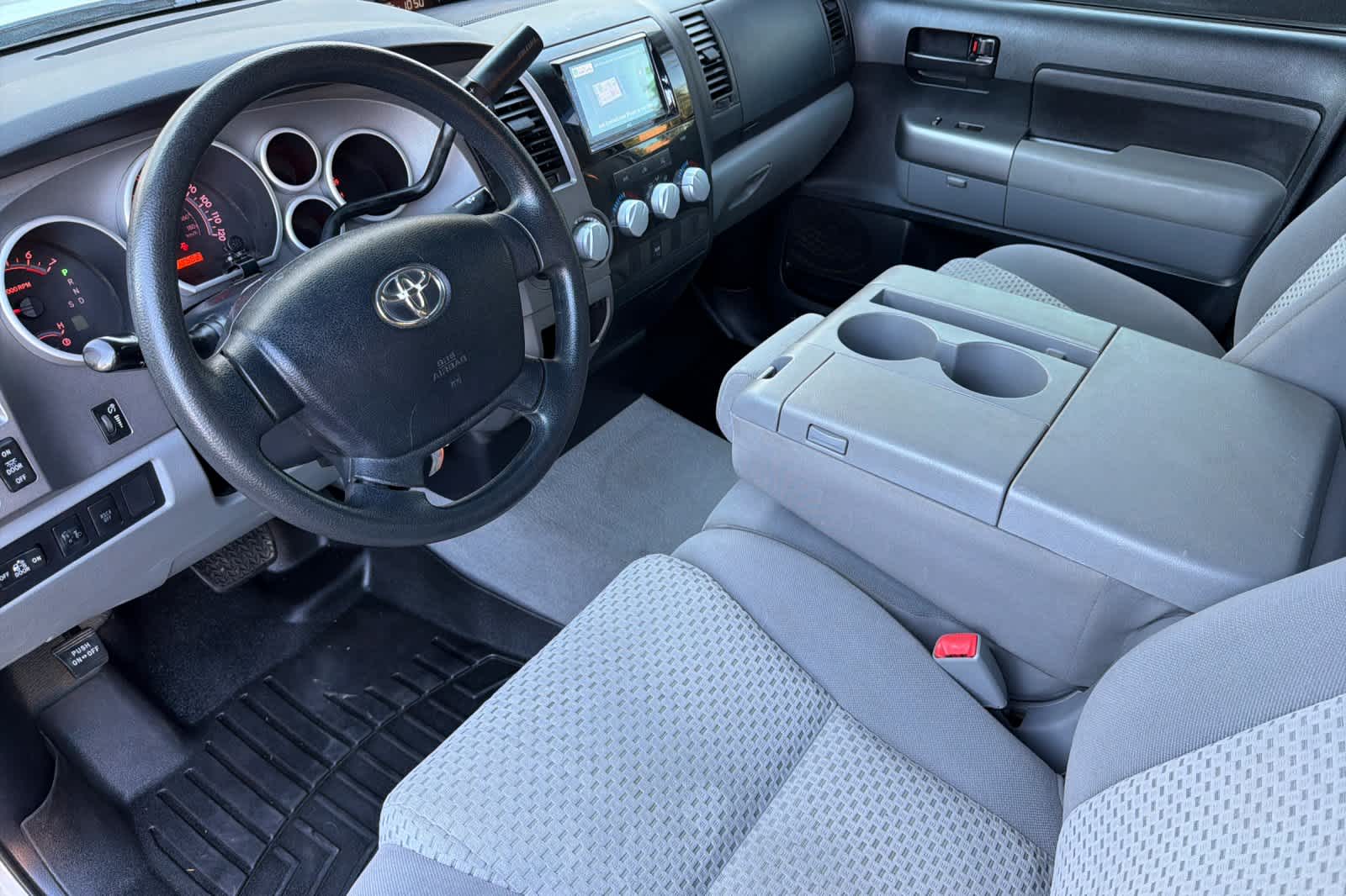 Thumbnail: 2011 Toyota Tundra - 13