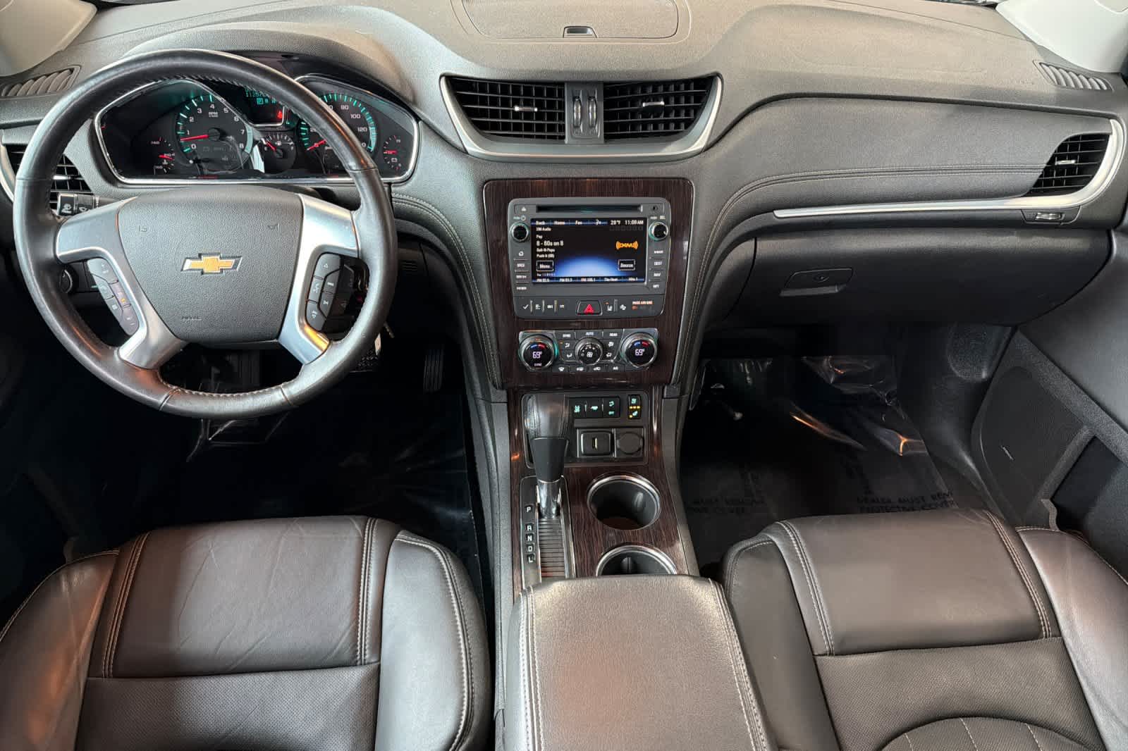 Thumbnail: 2017 Chevrolet Traverse - 3