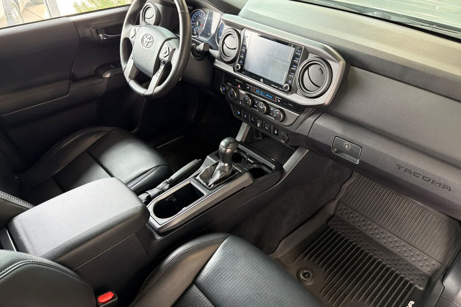 Thumbnail: 2020 Toyota Tacoma - 17