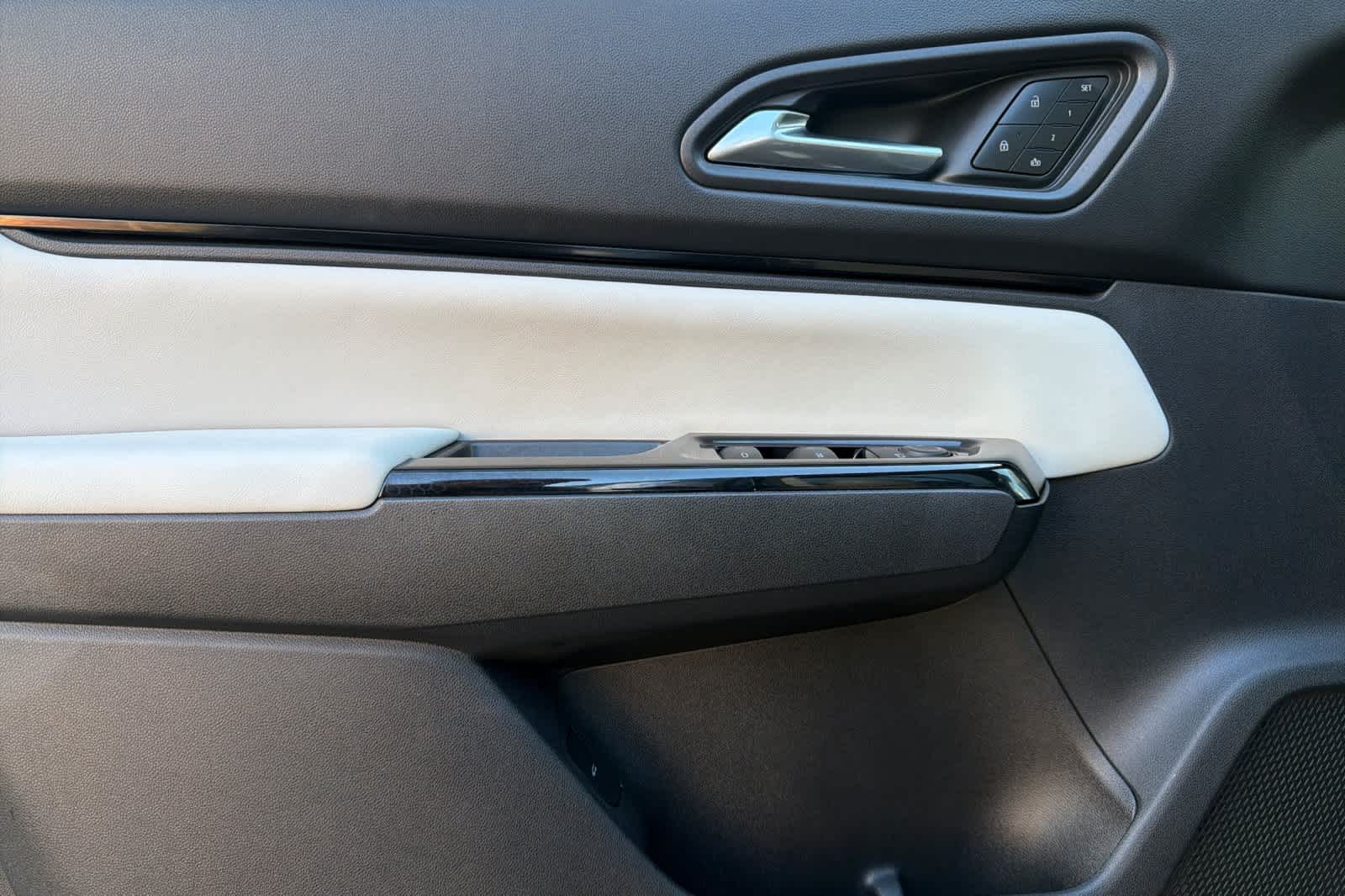 Thumbnail: 2024 Honda Prologue - 14