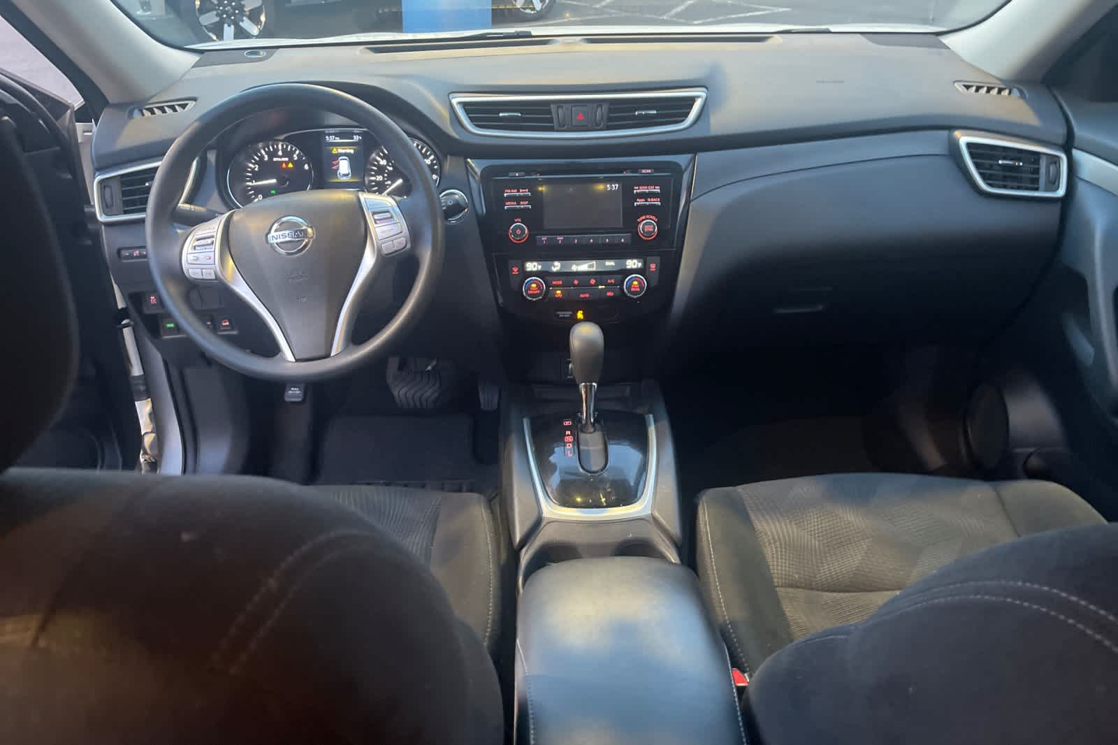 Thumbnail: 2016 Nissan Rogue - 3