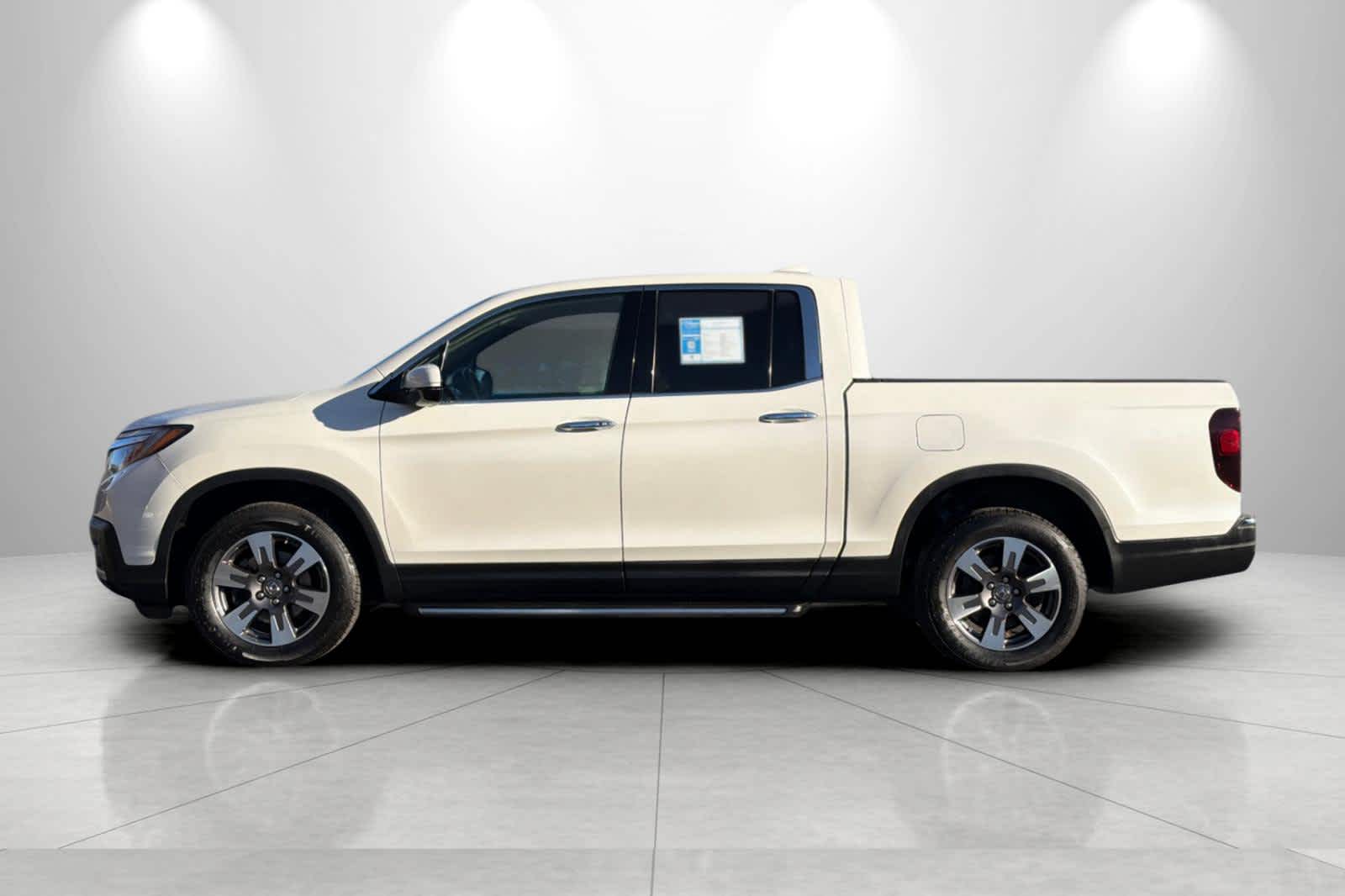 Thumbnail: 2017 Honda Ridgeline - 4