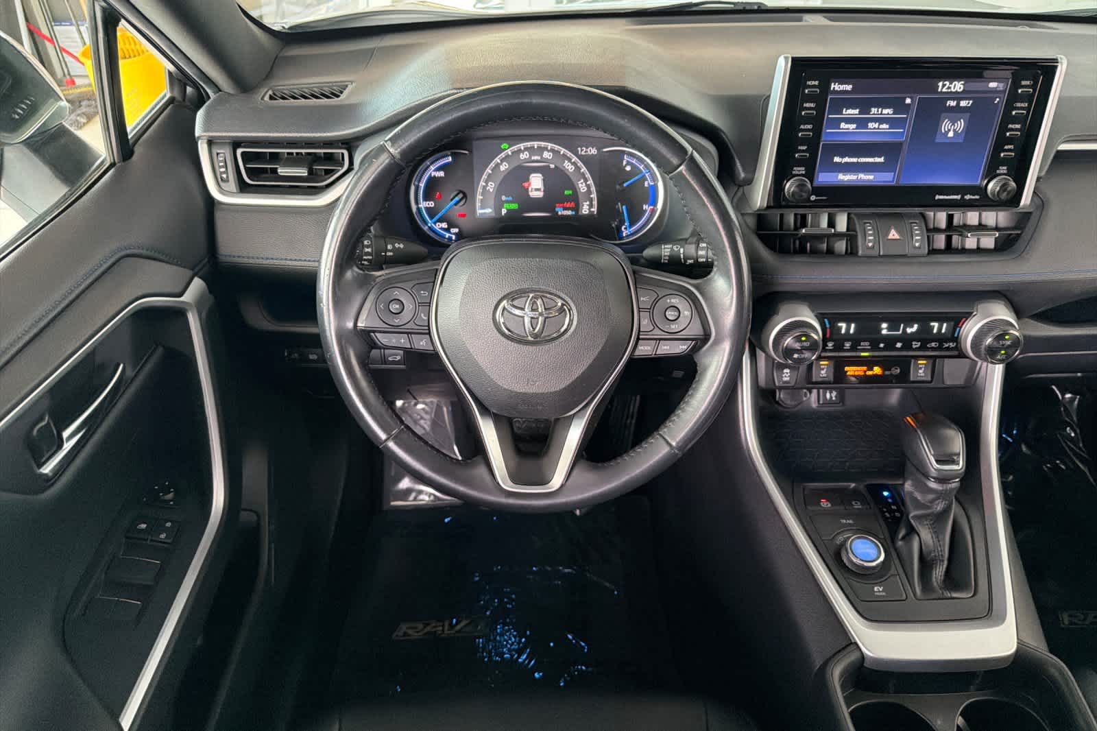 Thumbnail: 2019 Toyota RAV4 - 16