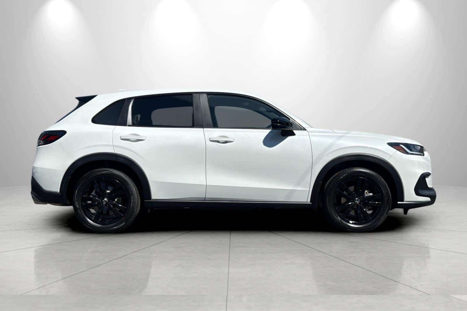 Thumbnail: 2027 Honda HR-V - 8
