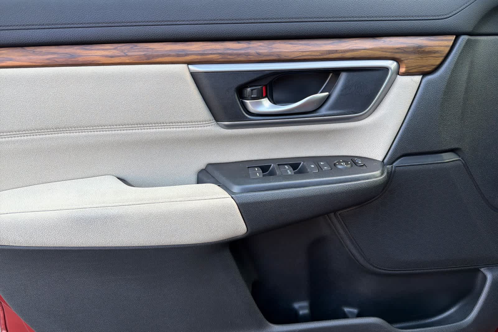 Thumbnail: 2017 Honda CR-V - 14