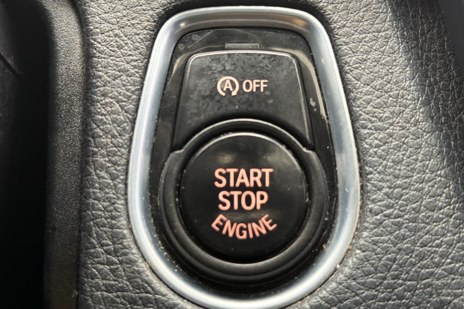 Thumbnail: 2012 BMW 3 Series - 23