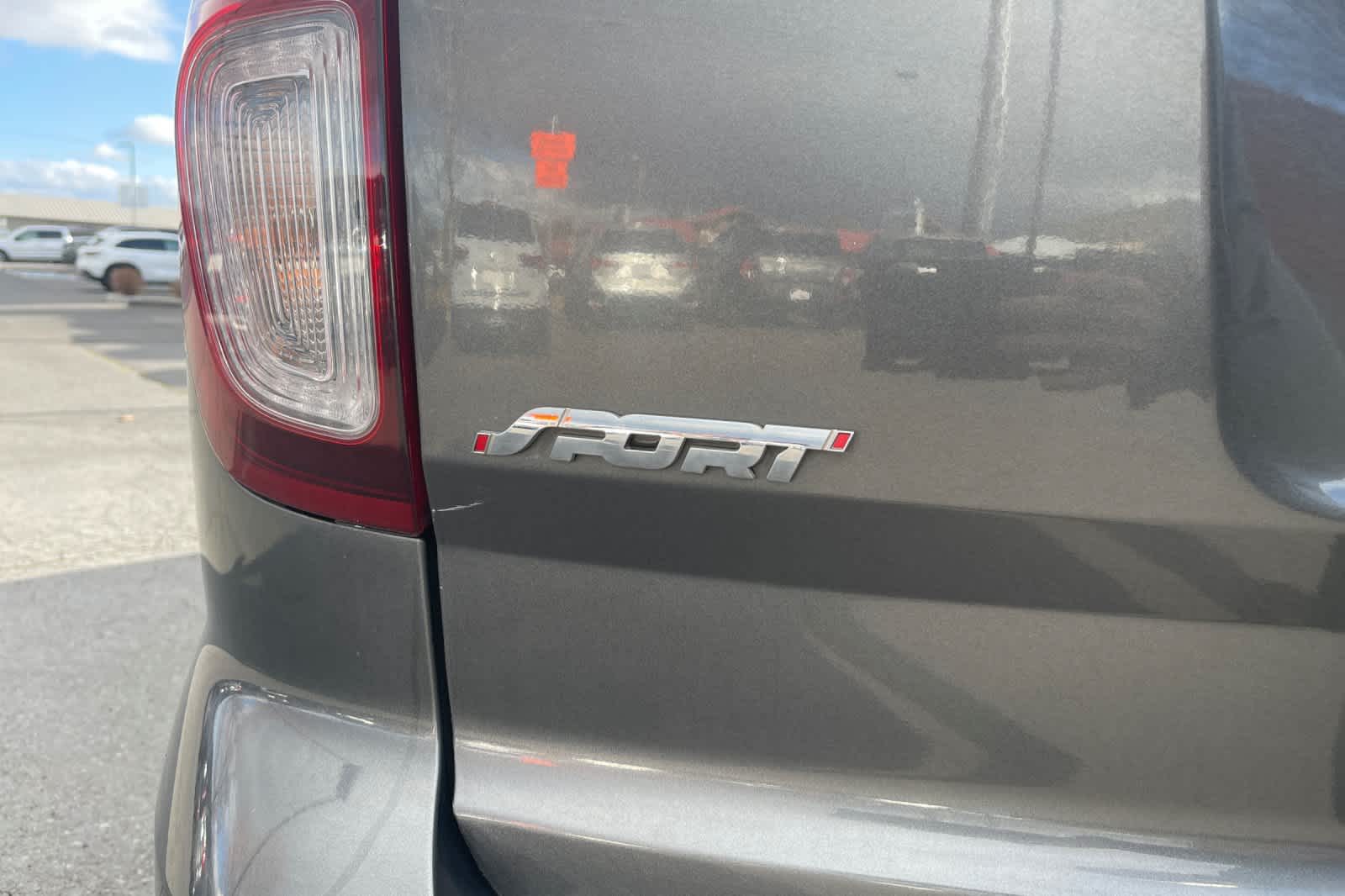 Thumbnail: 2015 Ford Explorer - 12