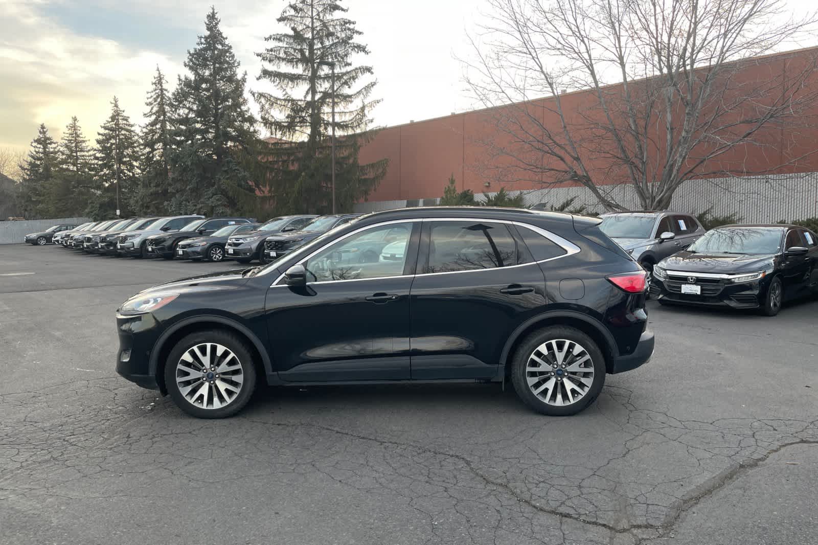 Thumbnail: 2020 Ford Escape - 5