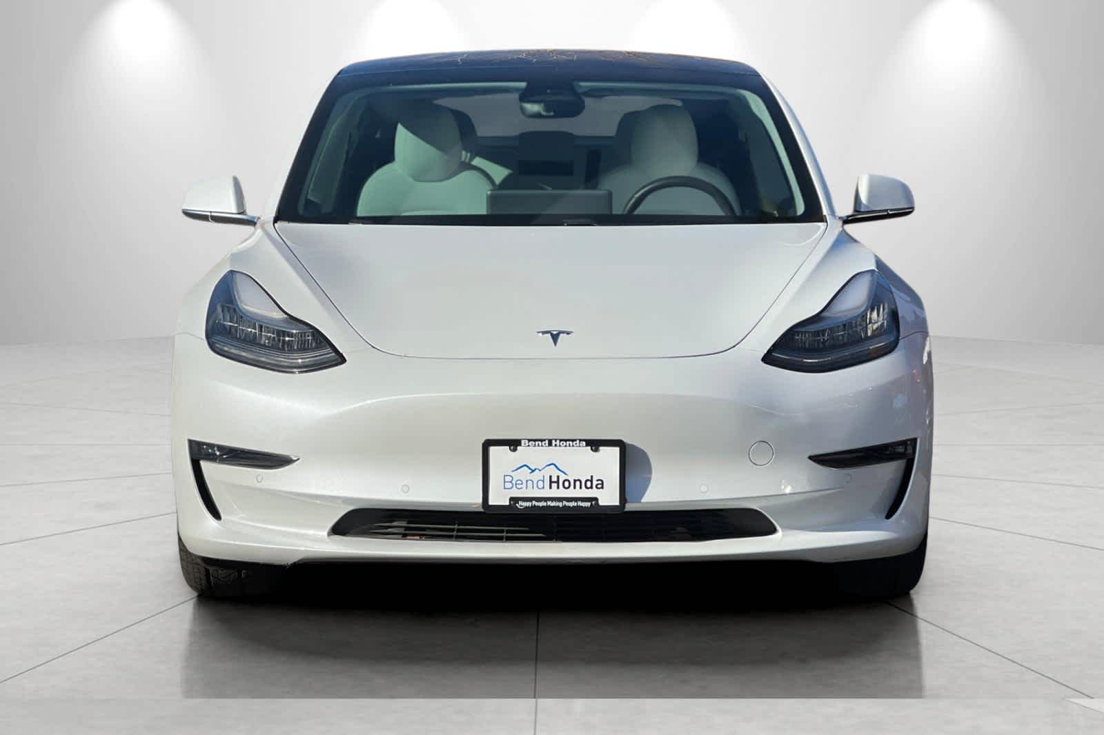 Thumbnail: 2019 Tesla Model 3 - 10