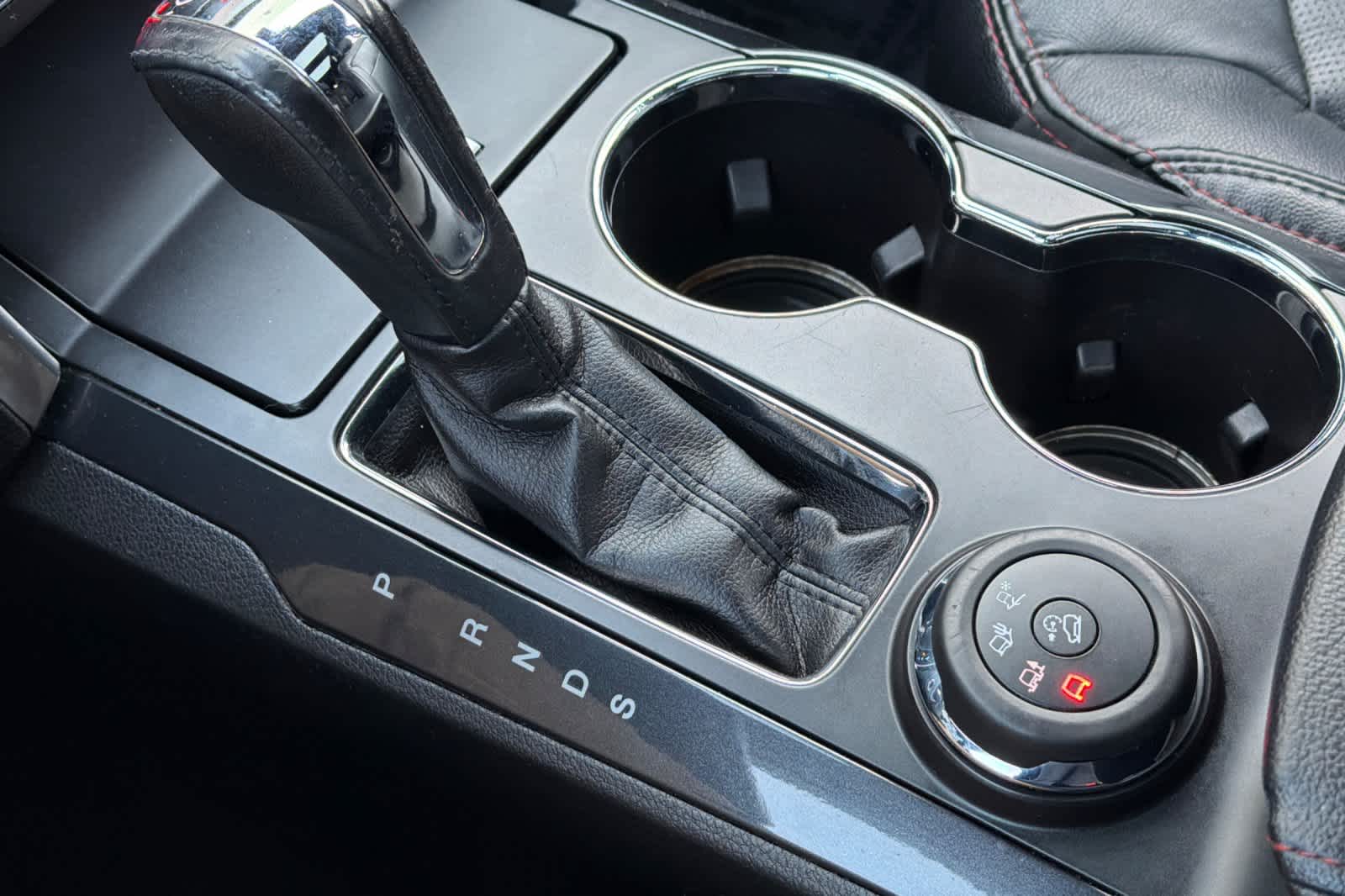 Thumbnail: 2019 Ford Explorer - 25