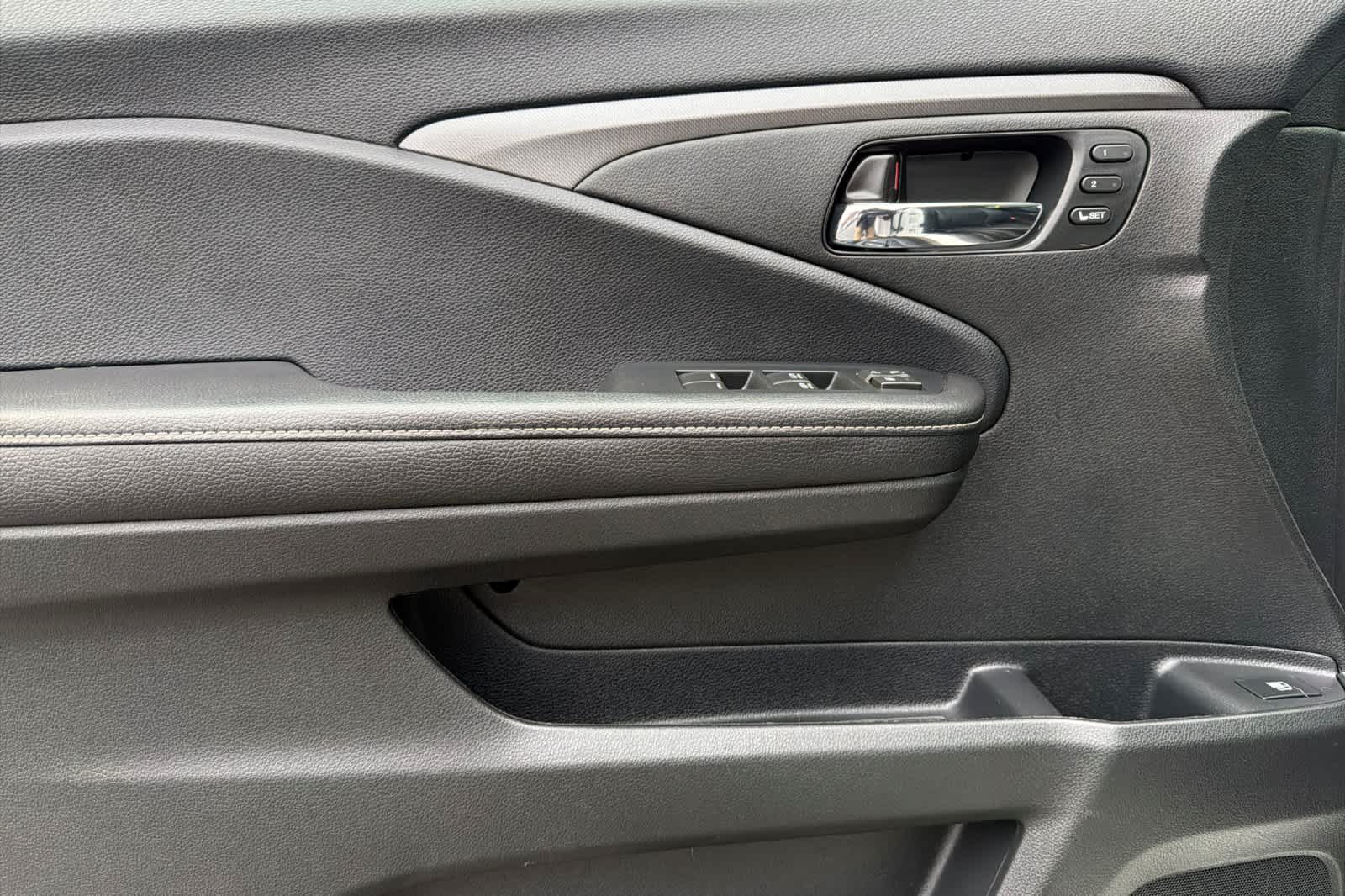 Thumbnail: 2023 Honda Ridgeline - 14