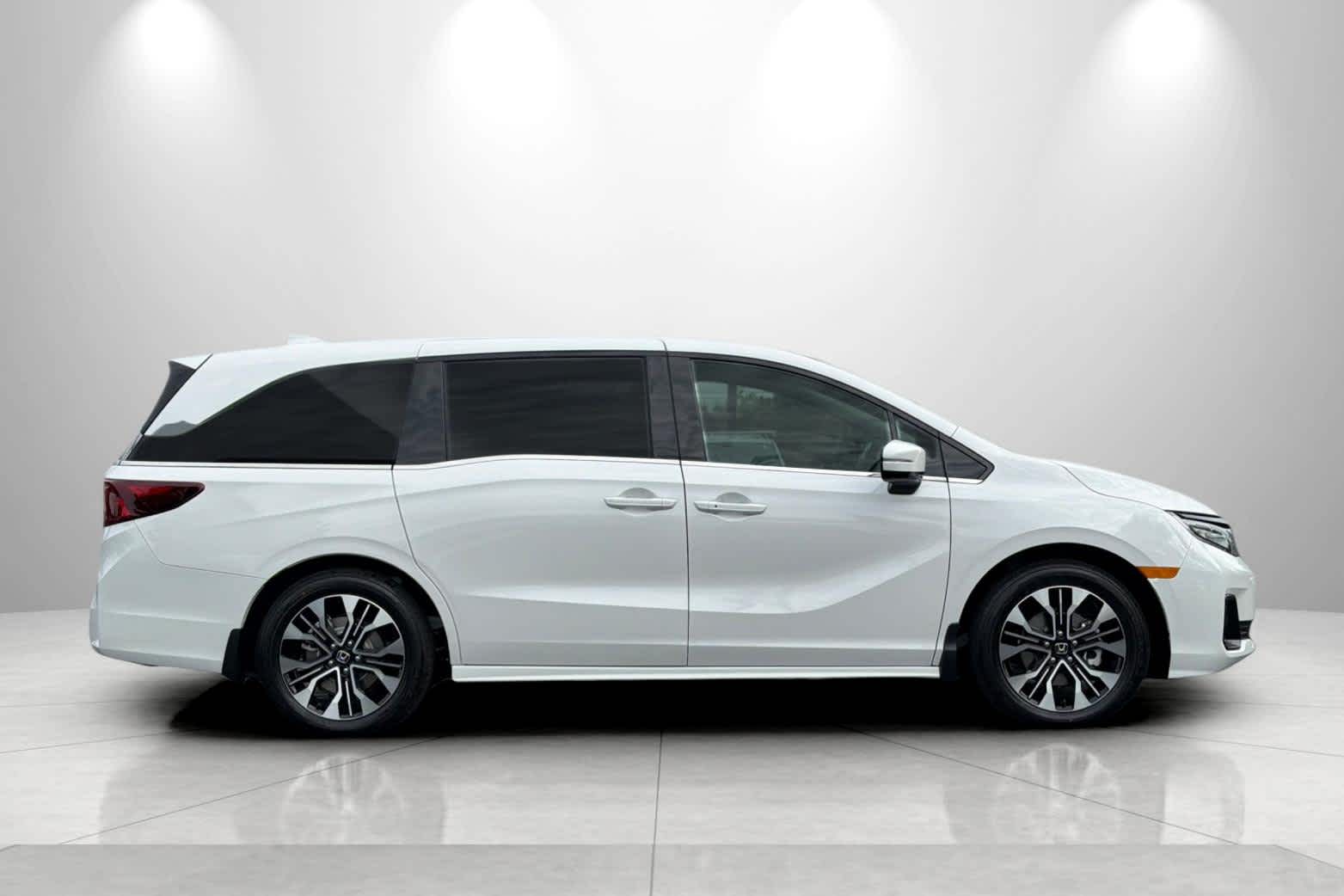 2027 Honda Odyssey Elite - Photo 8