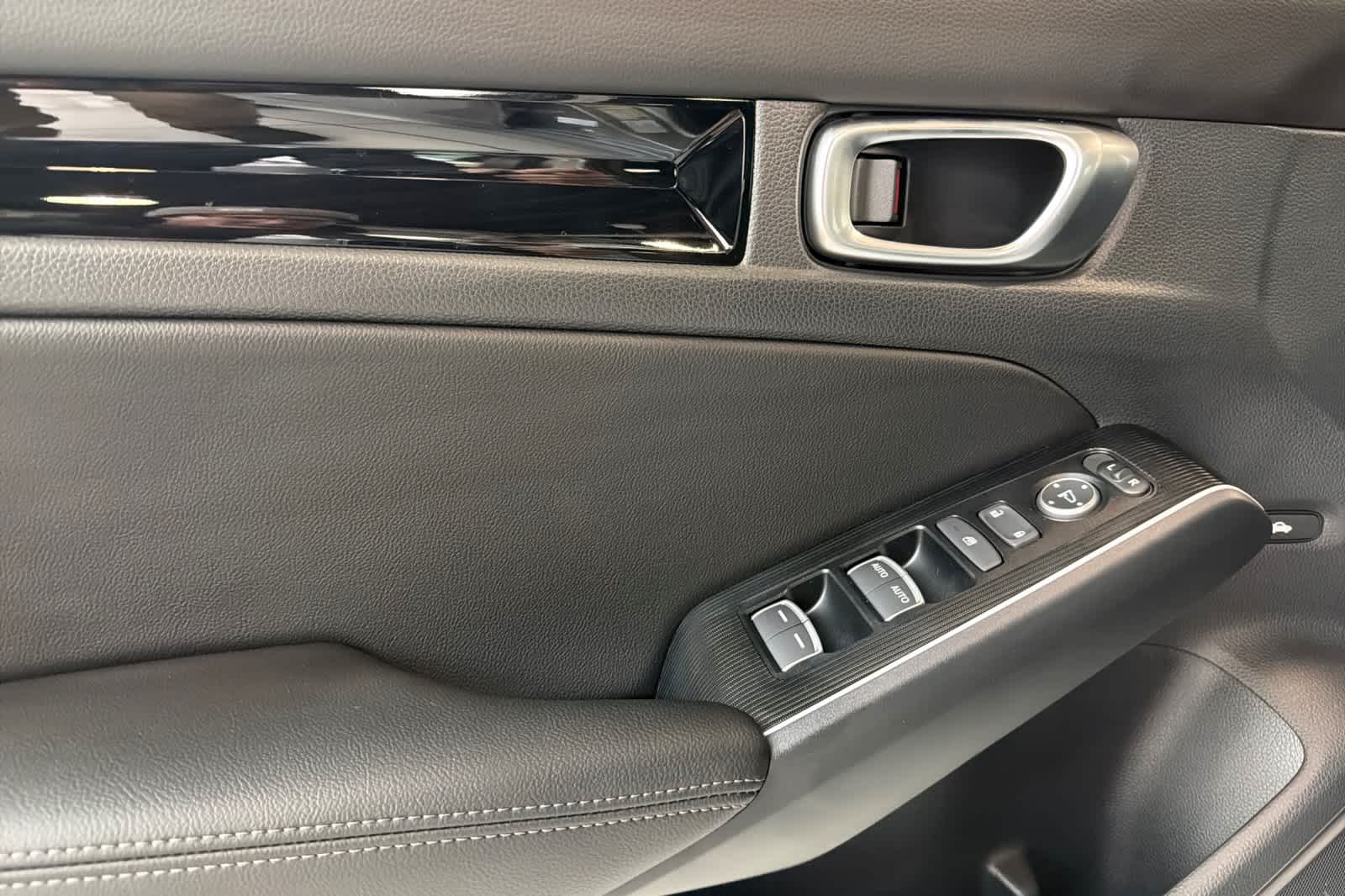 Thumbnail: 2026 Honda Civic - 14