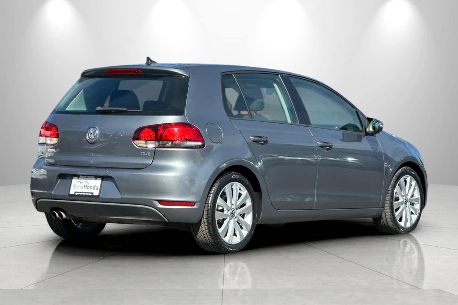 Thumbnail: 2012 Volkswagen Golf - 2