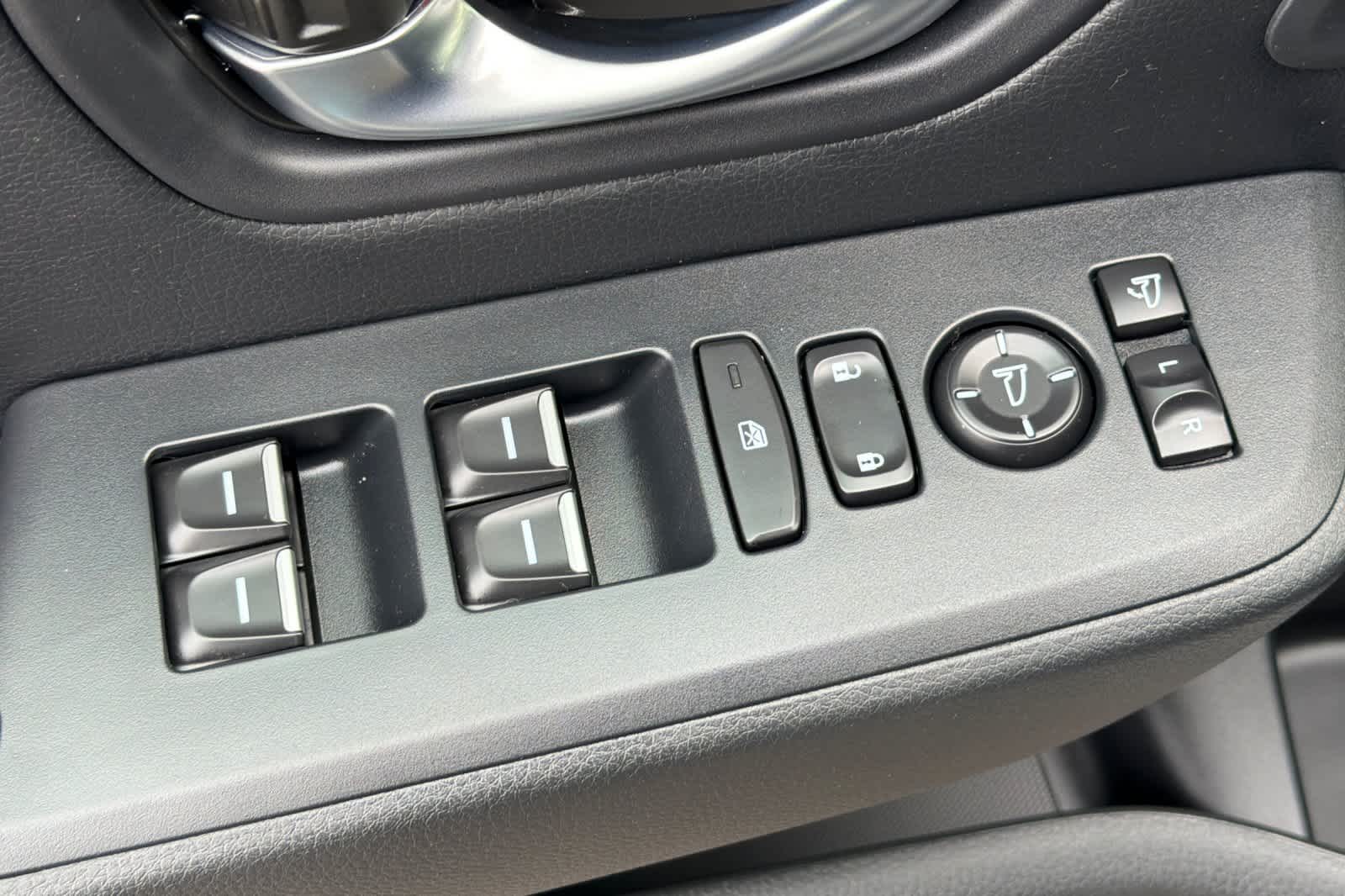 Thumbnail: 2025 Honda Pilot - 15