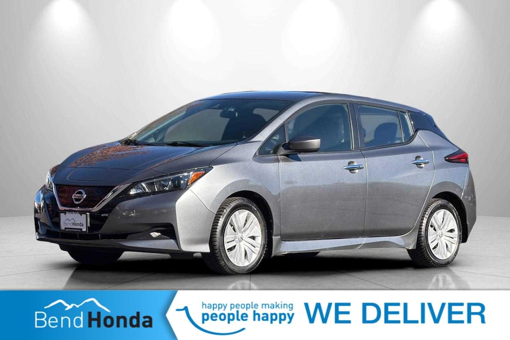 Used 2022 Nissan LEAF S Hatchback