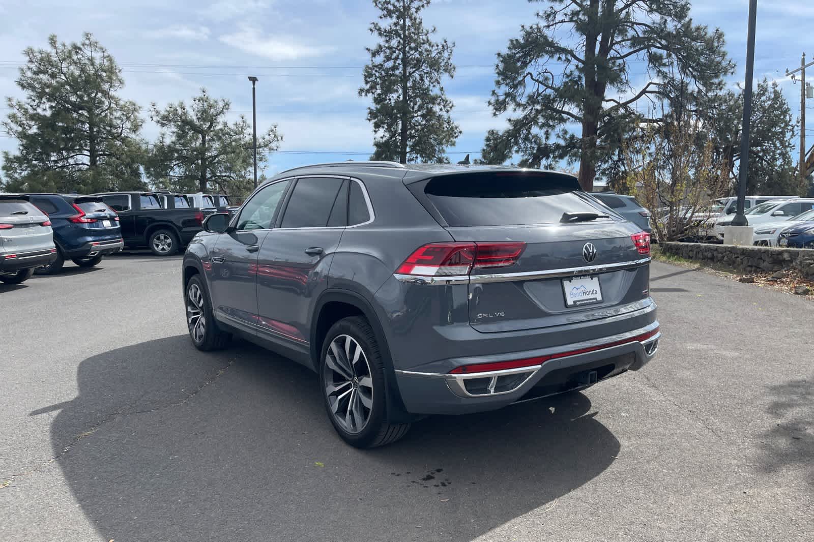 Thumbnail: 2021 Volkswagen Atlas - 3