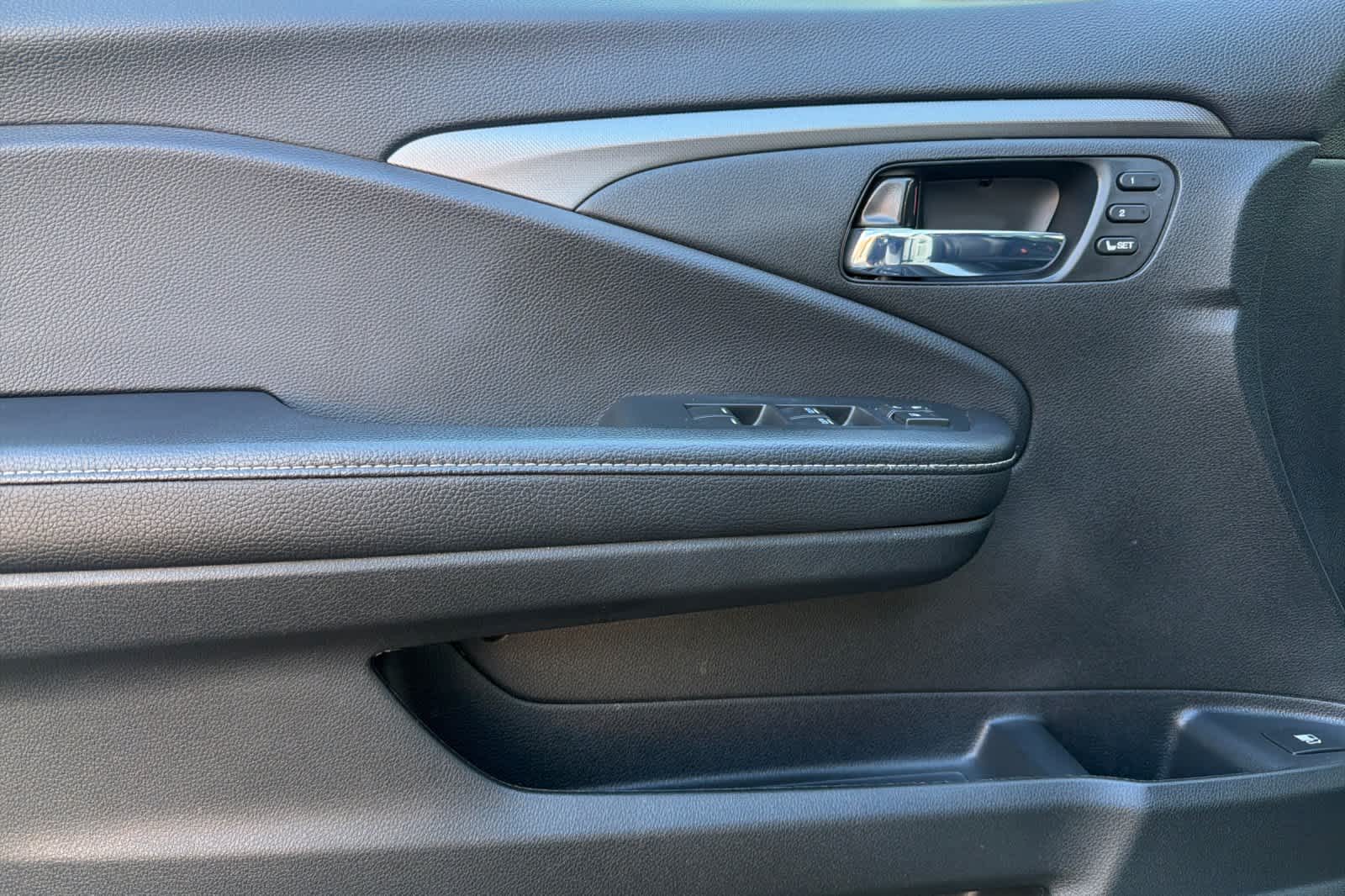 Thumbnail: 2023 Honda Ridgeline - 14