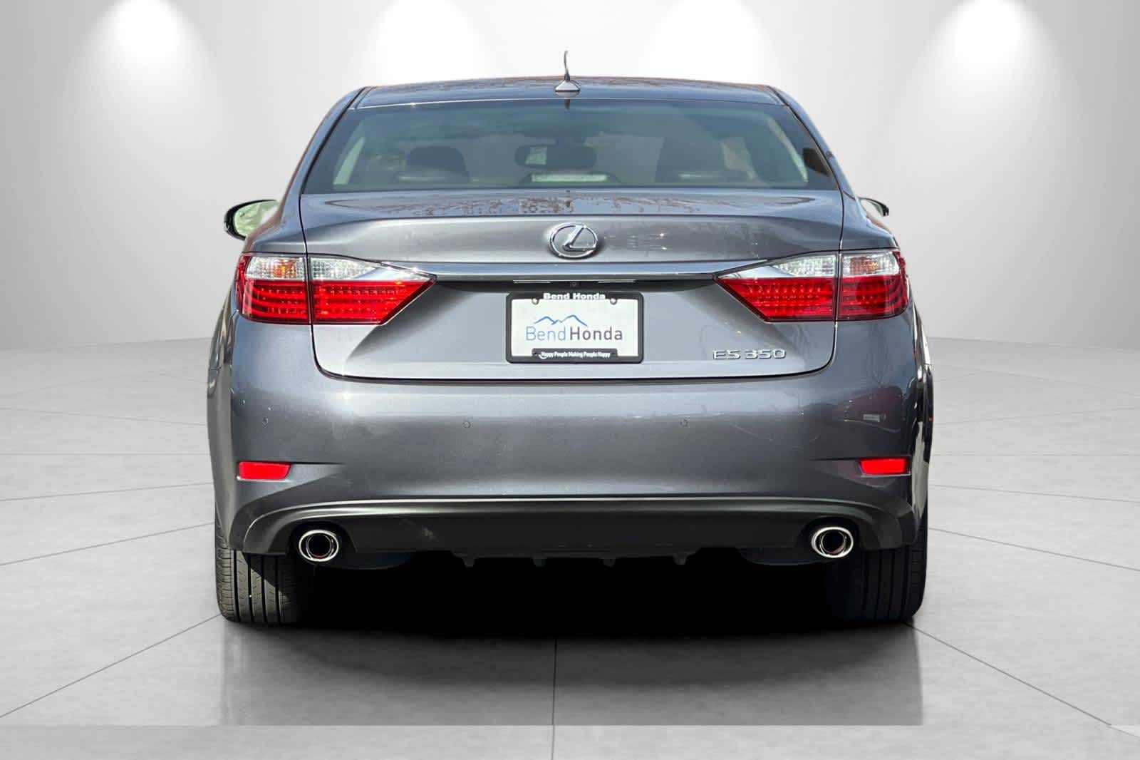 Thumbnail: 2013 Lexus ES - 7