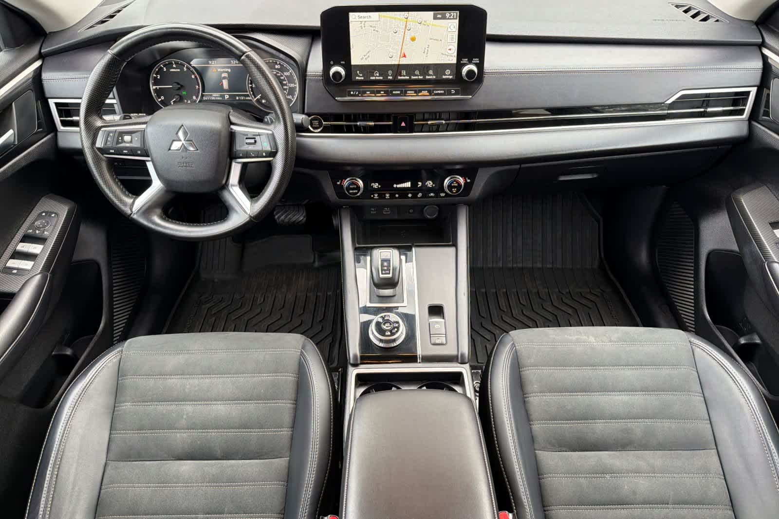 Thumbnail: 2024 Mitsubishi Outlander - 3