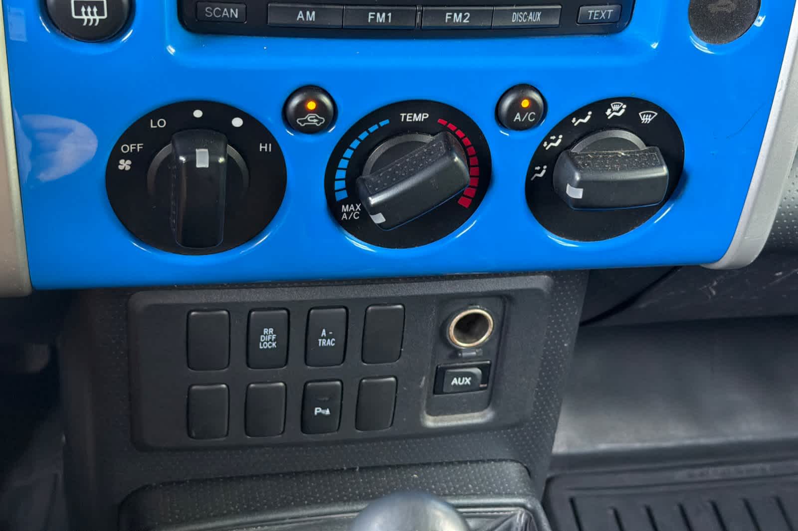 Thumbnail: 2007 Toyota FJ Cruiser - 20