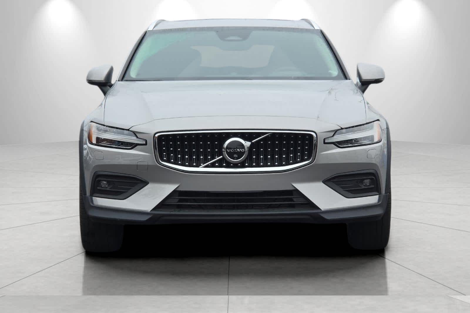 Thumbnail: 2024 Volvo S60 - 10