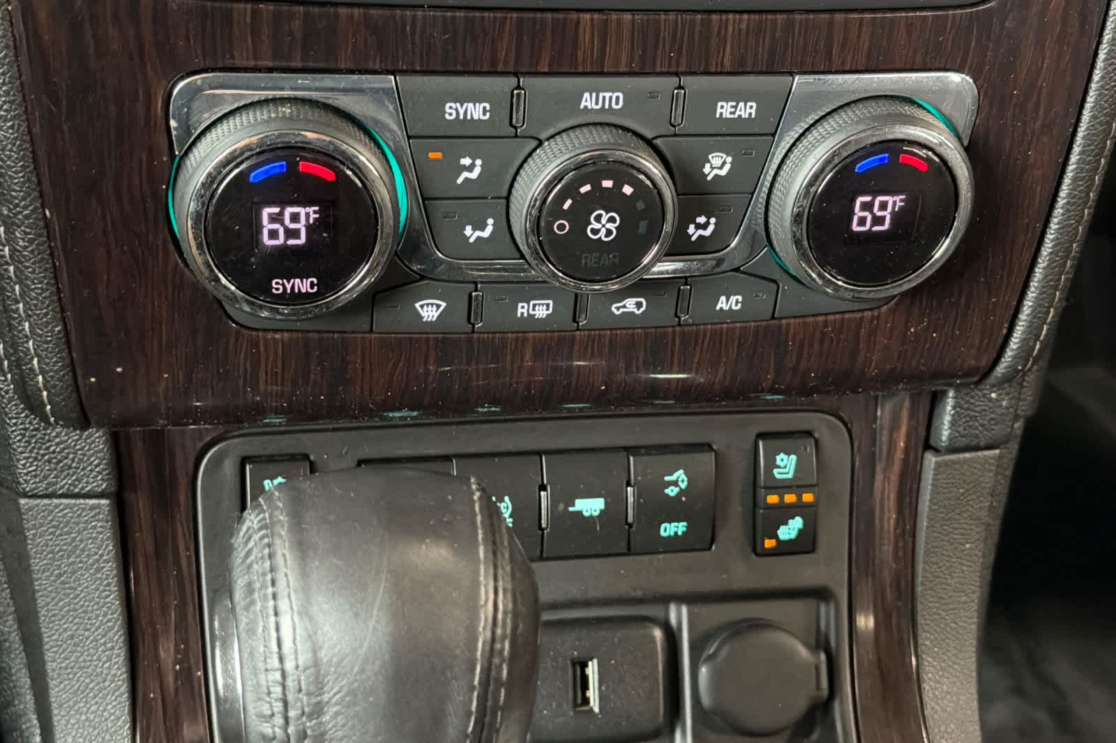 Thumbnail: 2017 Chevrolet Traverse - 24