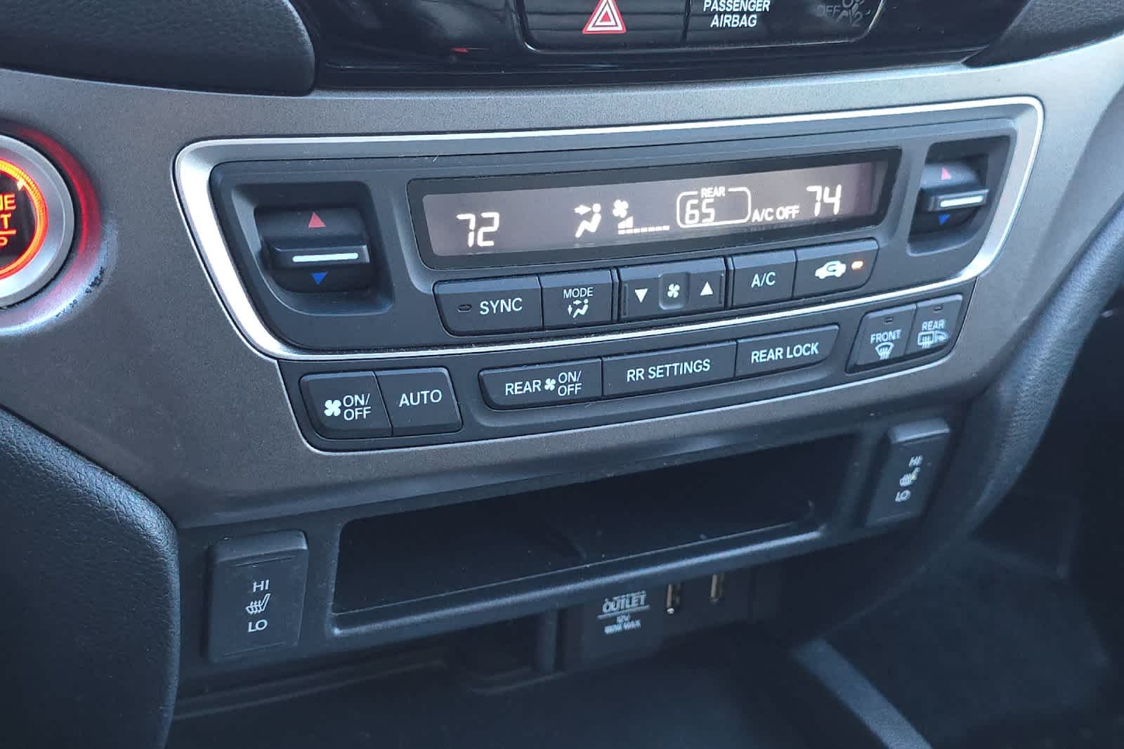 Thumbnail: 2016 Honda Pilot - 22