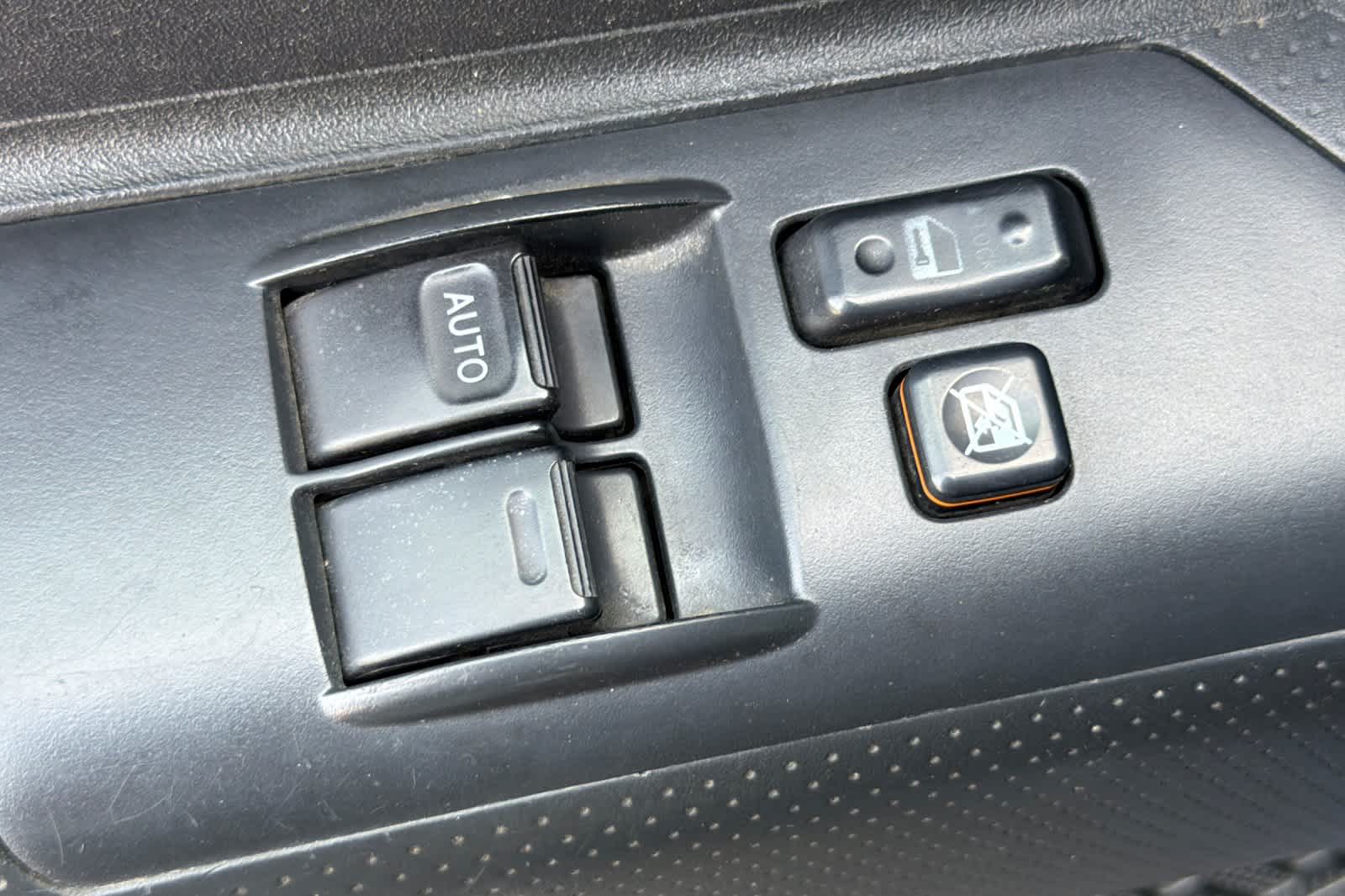 Thumbnail: 2007 Toyota FJ Cruiser - 14