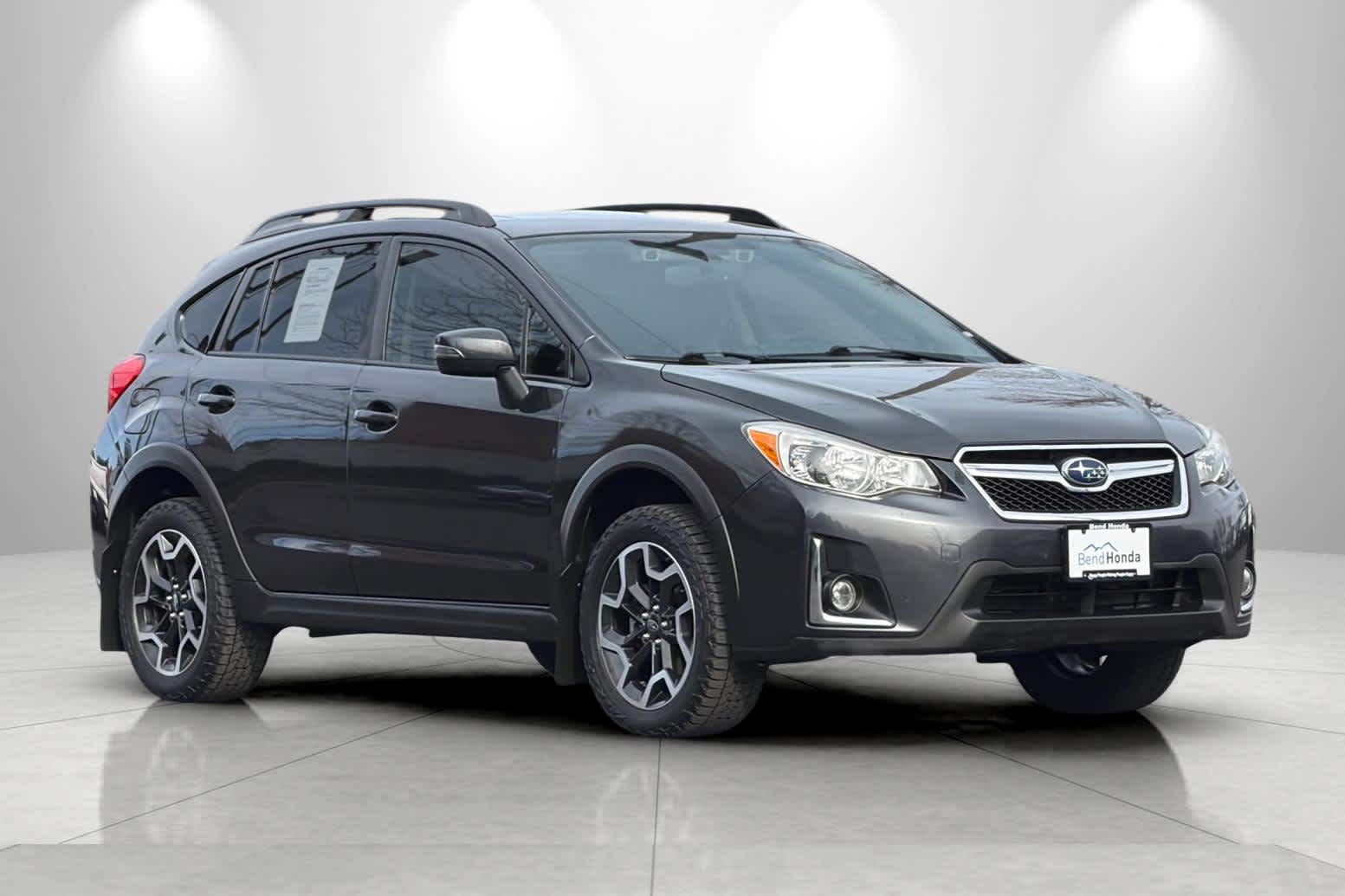 Thumbnail: 2016 Subaru Crosstrek - 9