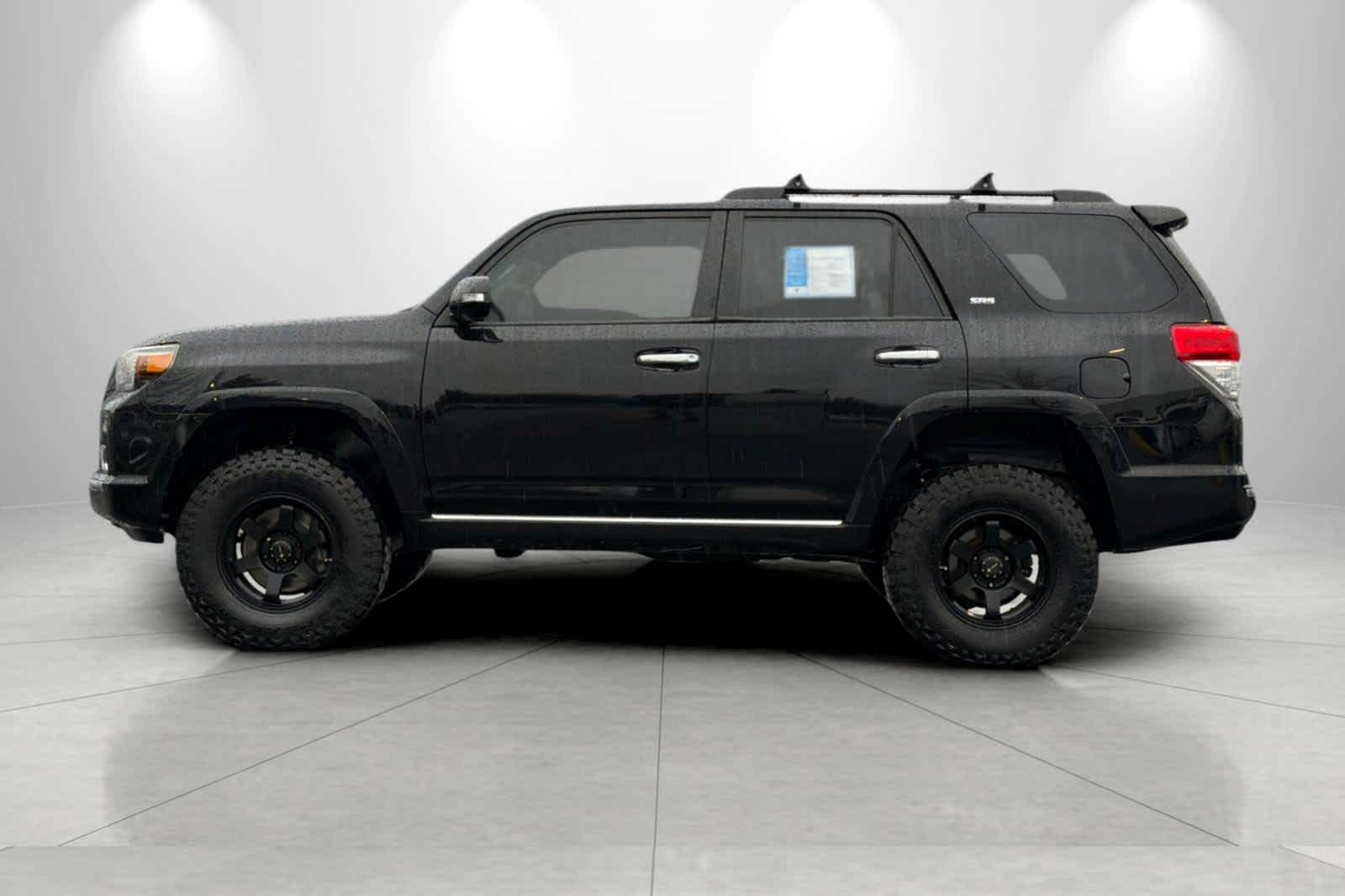 Thumbnail: 2010 Toyota 4Runner - 5