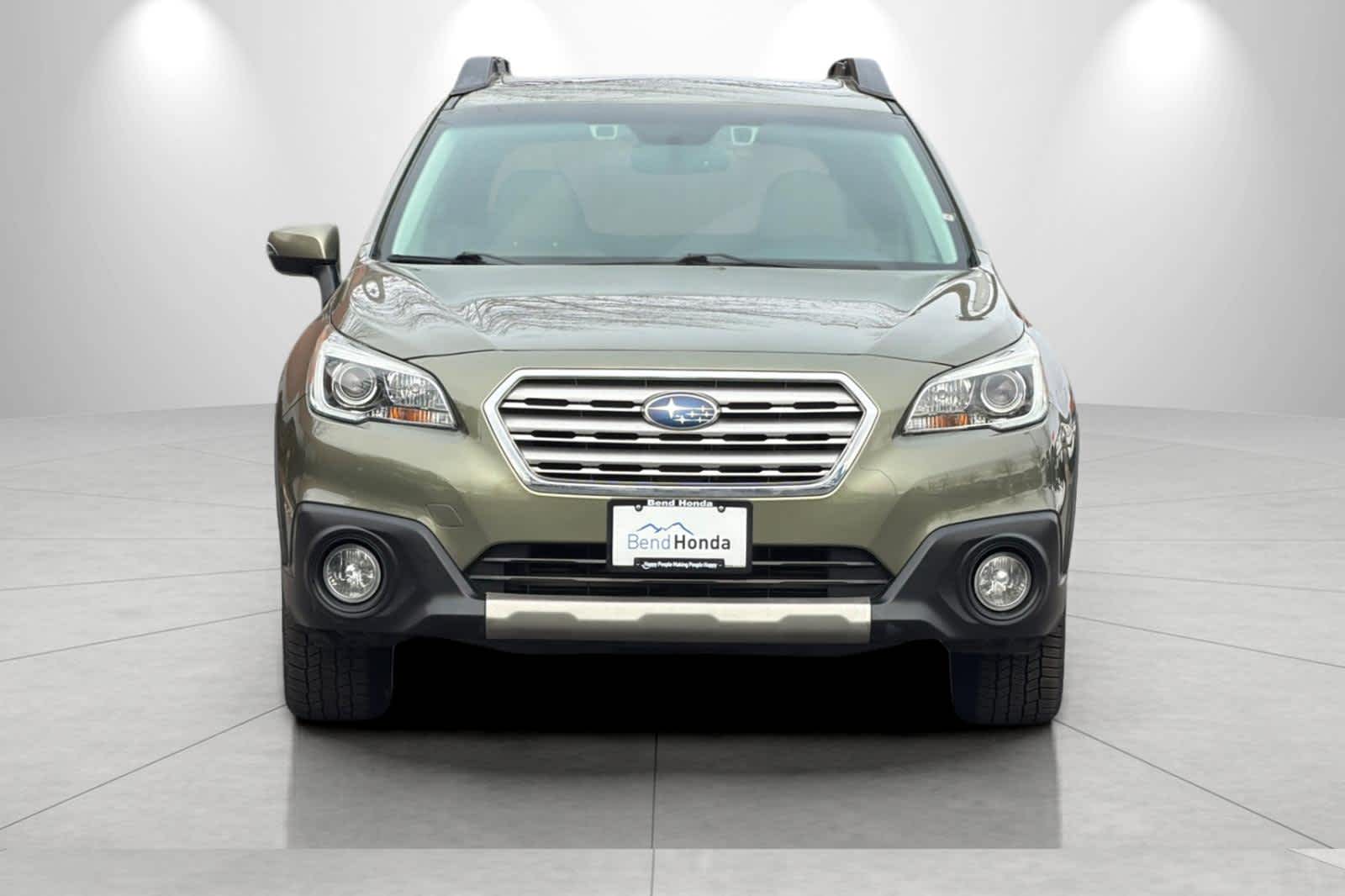 Thumbnail: 2016 Subaru Outback - 10
