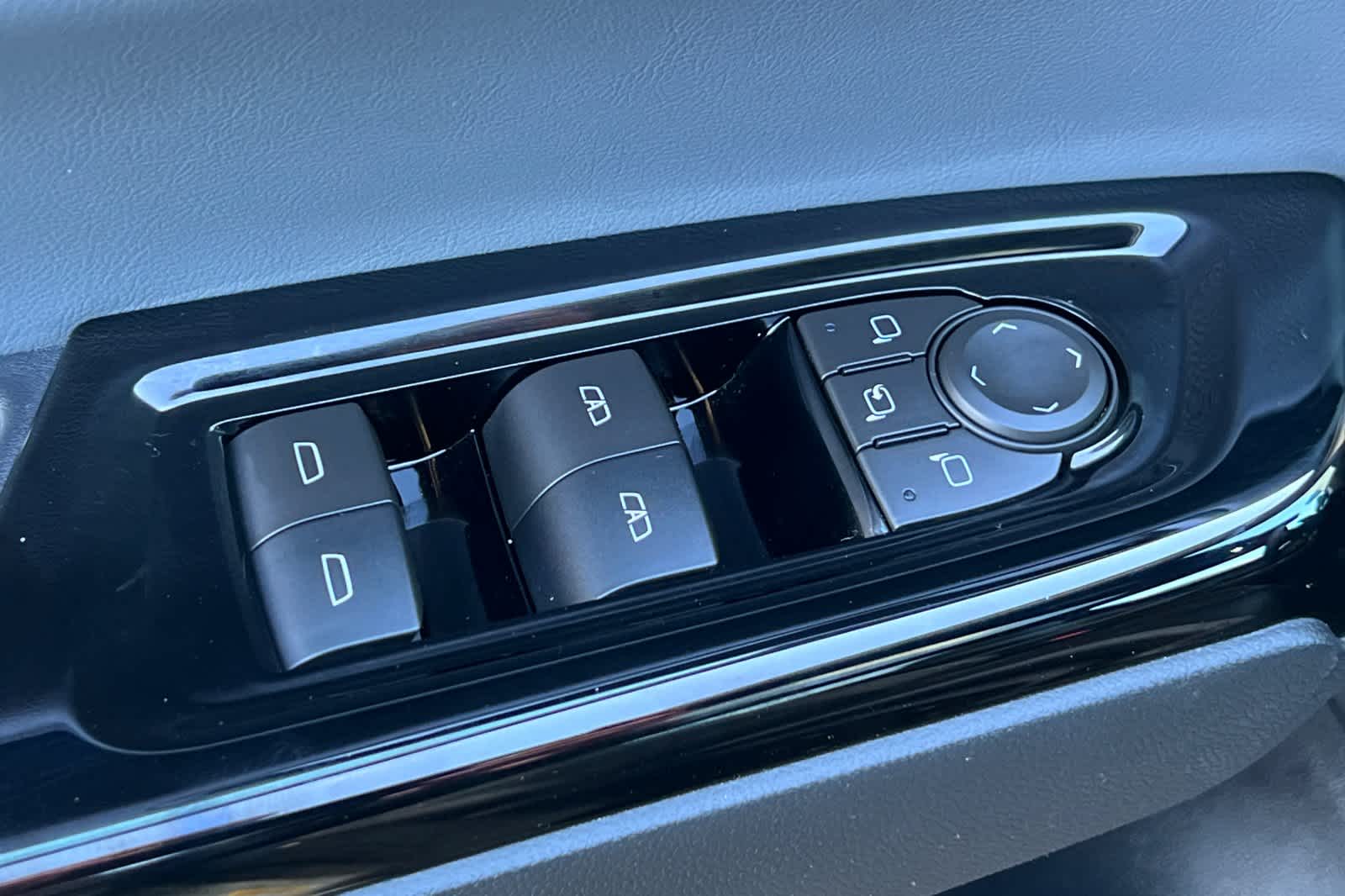 Thumbnail: 2026 Honda Prologue - 15