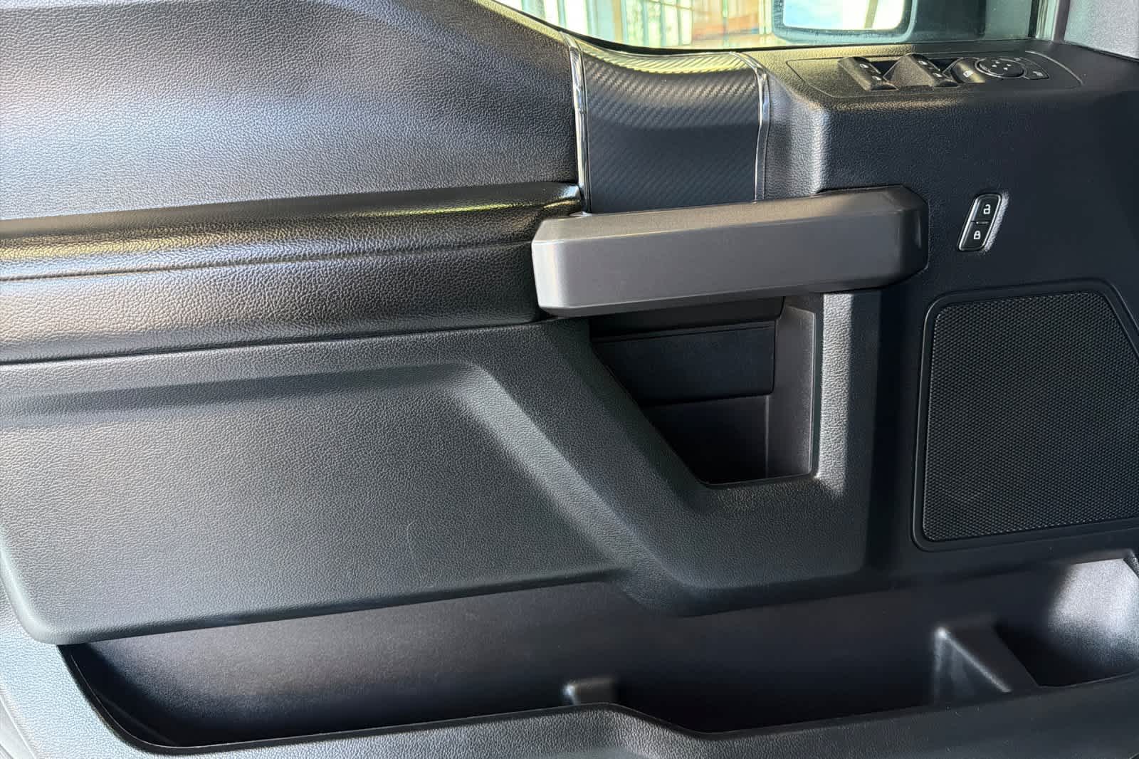 Thumbnail: 2019 Ford F-150 - 14