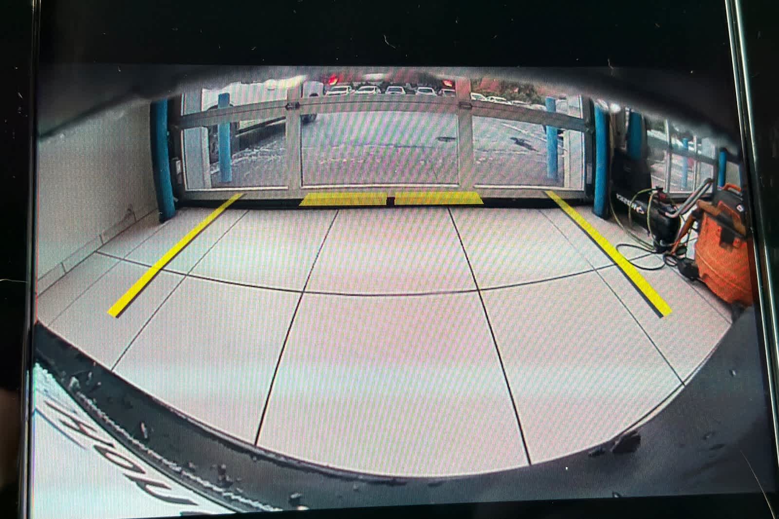 Thumbnail: 2022 Volvo XC40 - 22