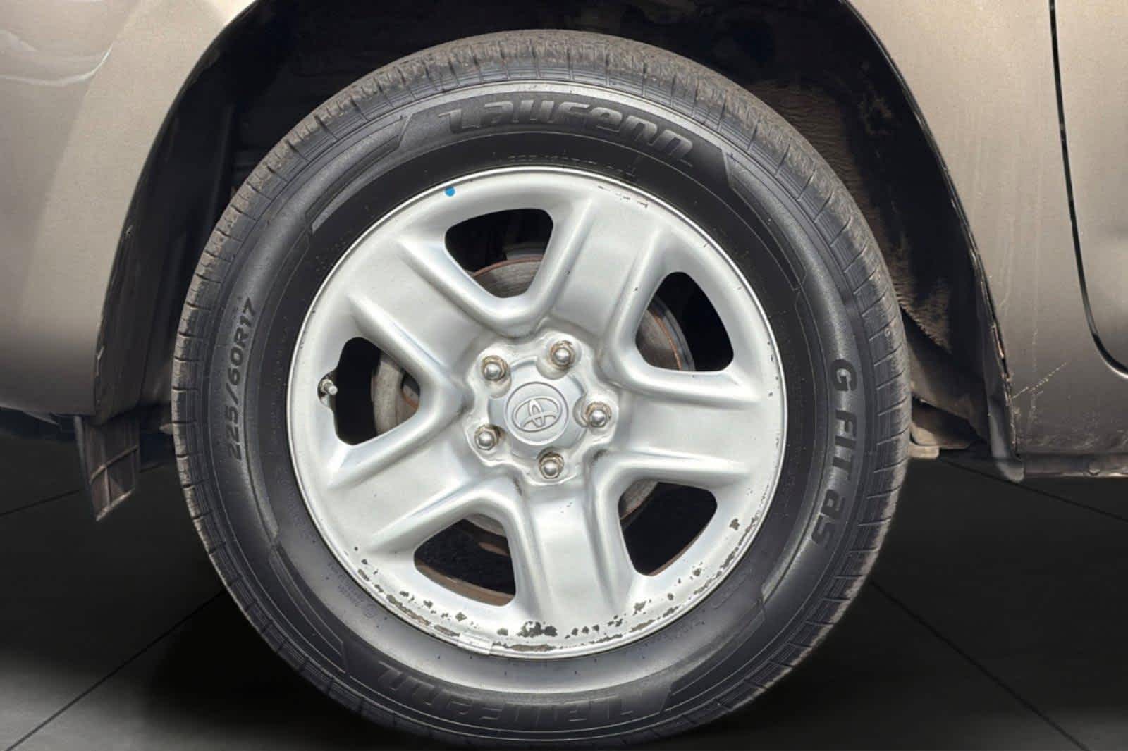 Thumbnail: 2011 Toyota RAV4 - 11