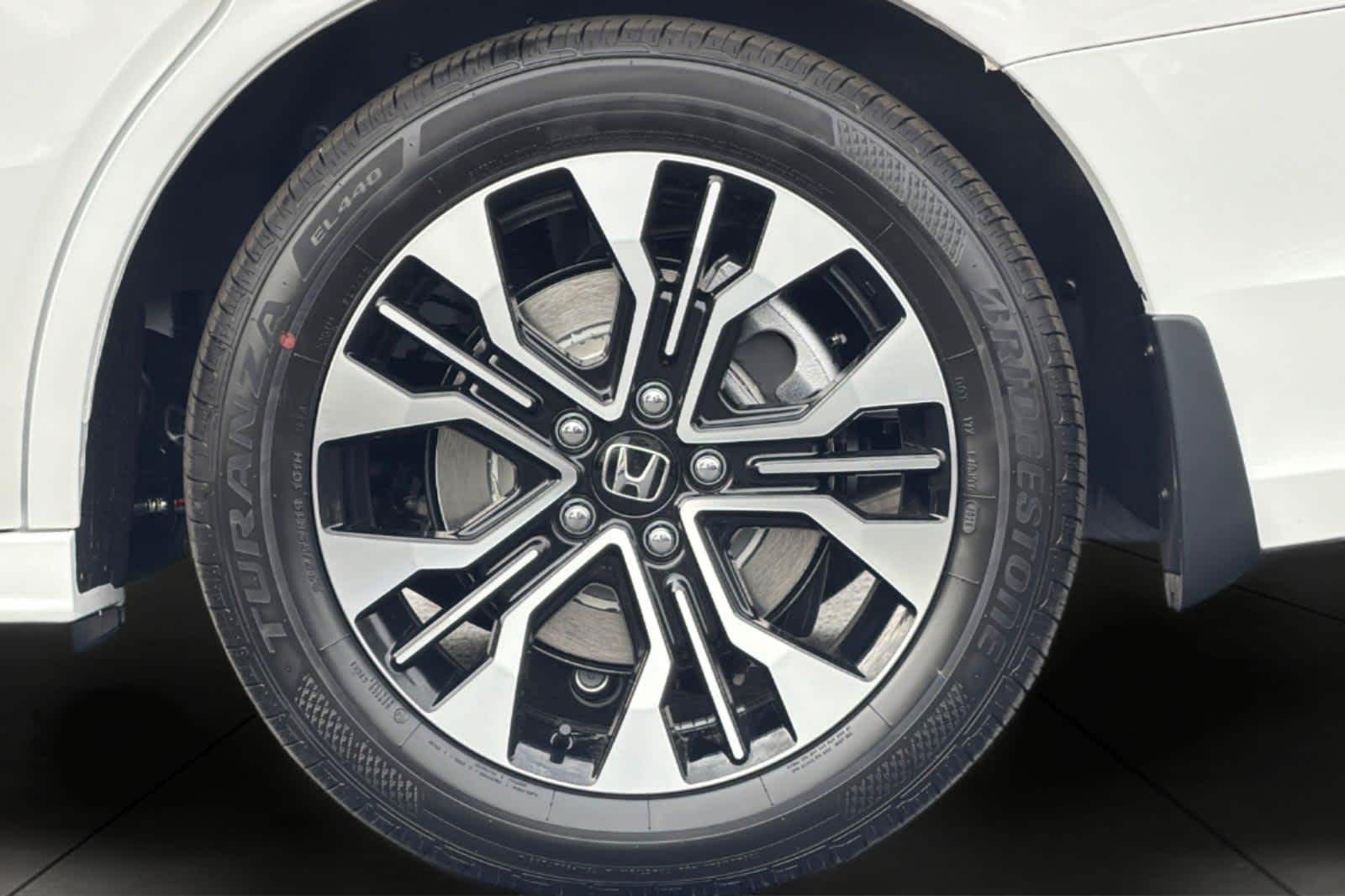 2027 Honda Odyssey Elite - Photo 11
