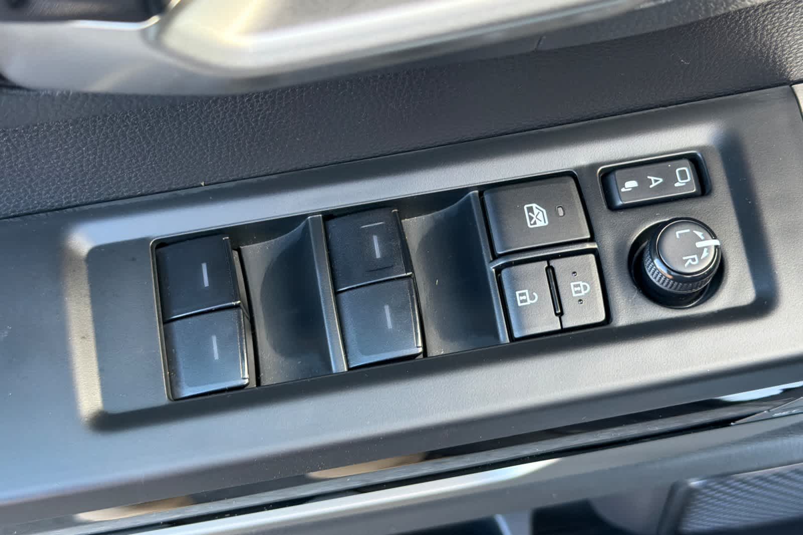 Thumbnail: 2024 Toyota Tundra - 15