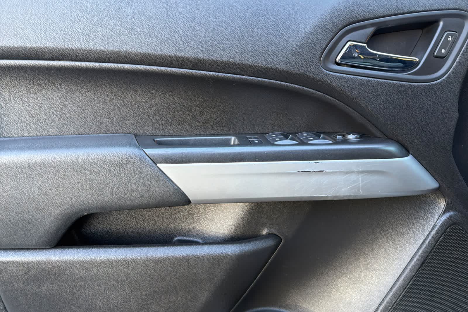 Thumbnail: 2019 Chevrolet Colorado - 14