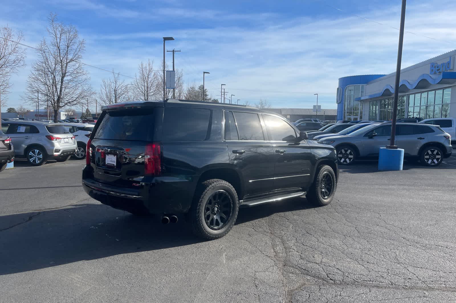Thumbnail: 2019 Chevrolet Tahoe - 2