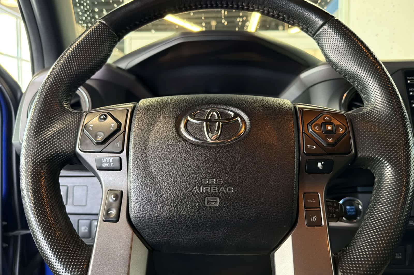 Thumbnail: 2022 Toyota Tacoma - 24